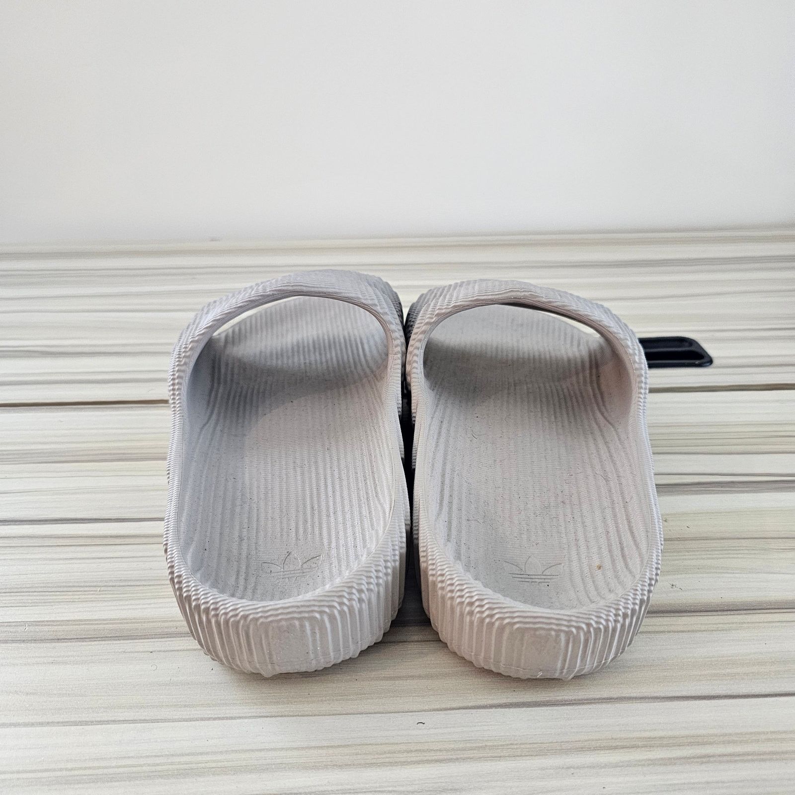 Adidas Adidas Originals Adilette 22 Men's Slide Sandals Gray Size 6 Size US 6 / EU 39 - 6 Thumbnail