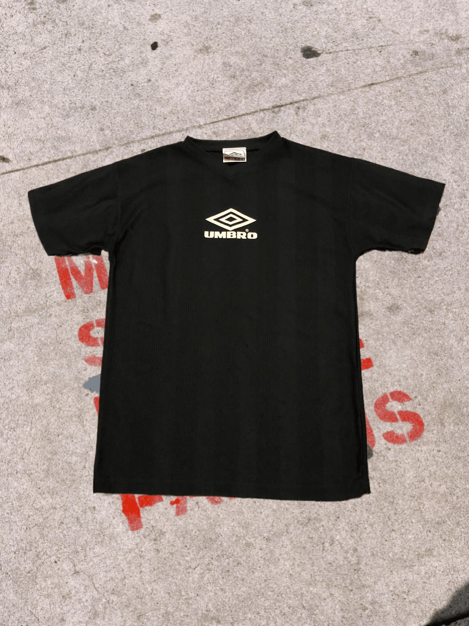 Umbro Umbro Training Vintage Tee Big Logo Size US M / EU 48-50 / 2 - 1 Thumbnail