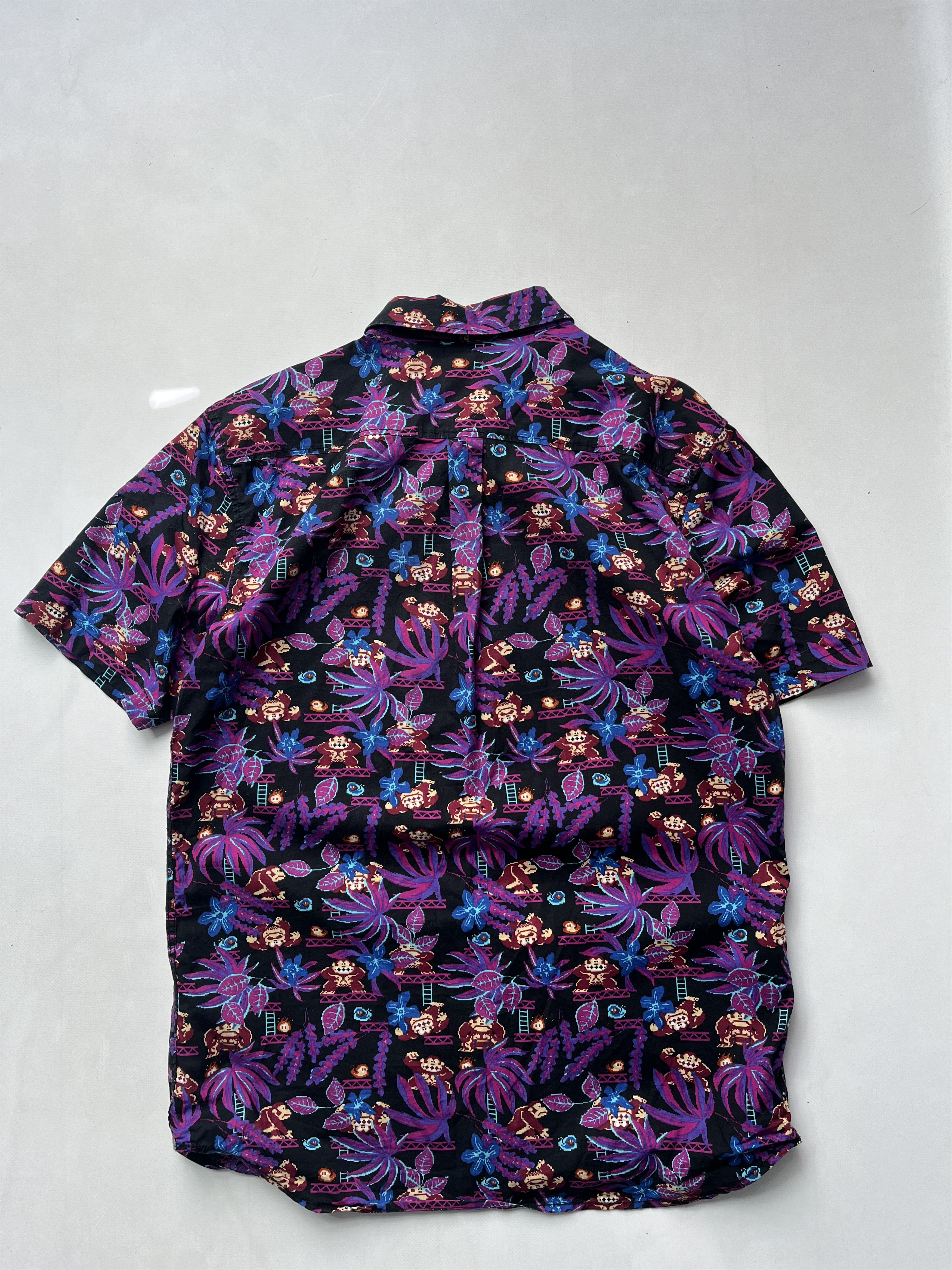Nintendo × Vans Vans Nintendo shirts Size US L / EU 52-54 / 3 - 11 Thumbnail