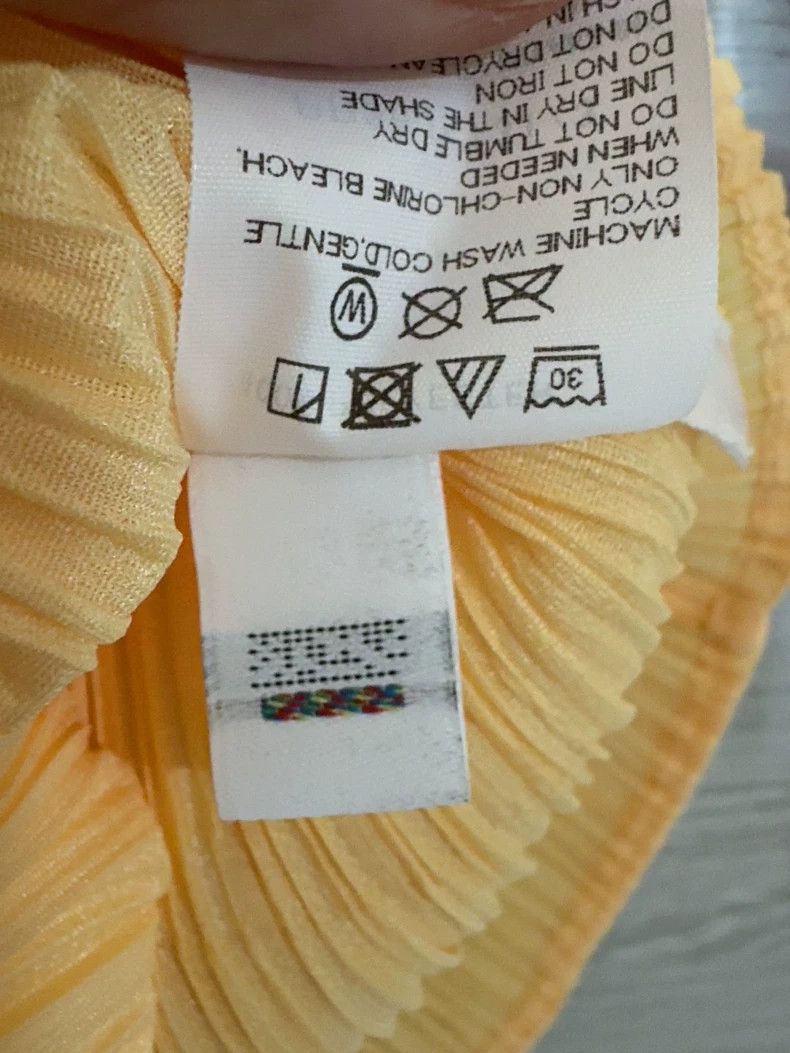 Issey Miyake Issey Miyake size:3 Light yellow pleated long-sleeved shir Size S / US 4 / IT 40 - 4 Thumbnail