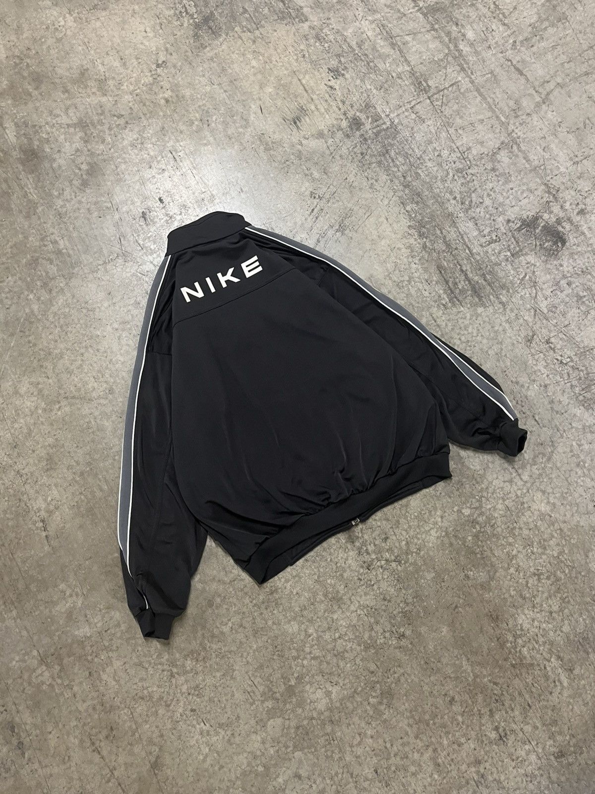 Nike × Vintage Nike y2k track jacket streetwear hype sport rare Size US L / EU 52-54 / 3 - 2 Thumbnail