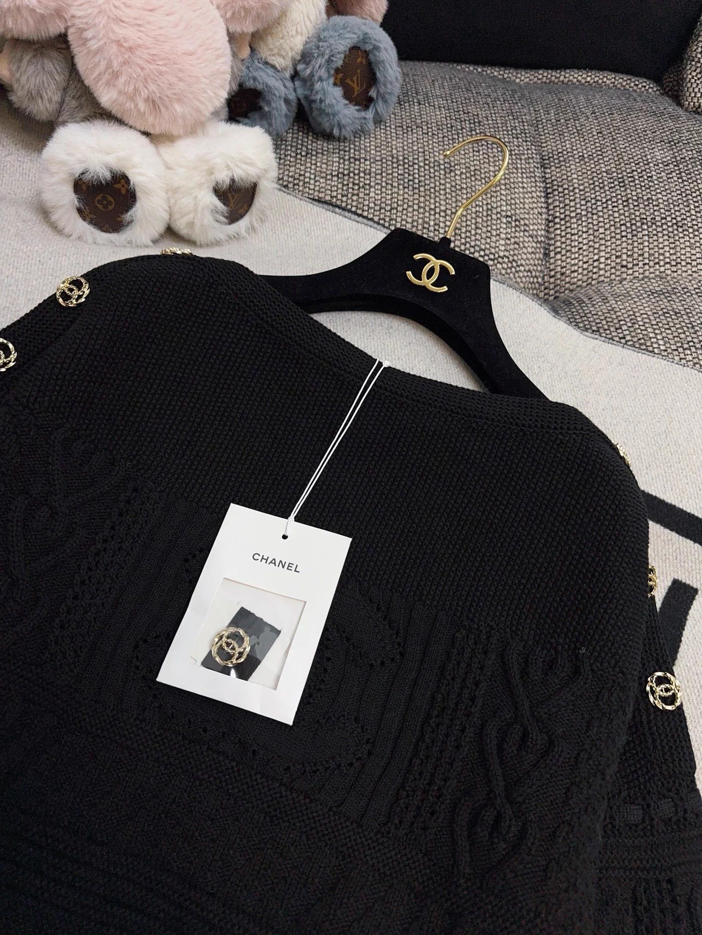 Chanel Chanel off-the-shoulder black CC jacquard knit top 36 Size XS / US 0-2 / IT 36-38 - 4 Thumbnail