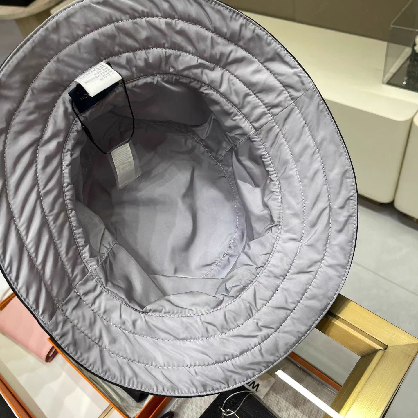 Louis Vuitton LV Double Sided Bucket Hat New L Size ONE SIZE - 6 Thumbnail