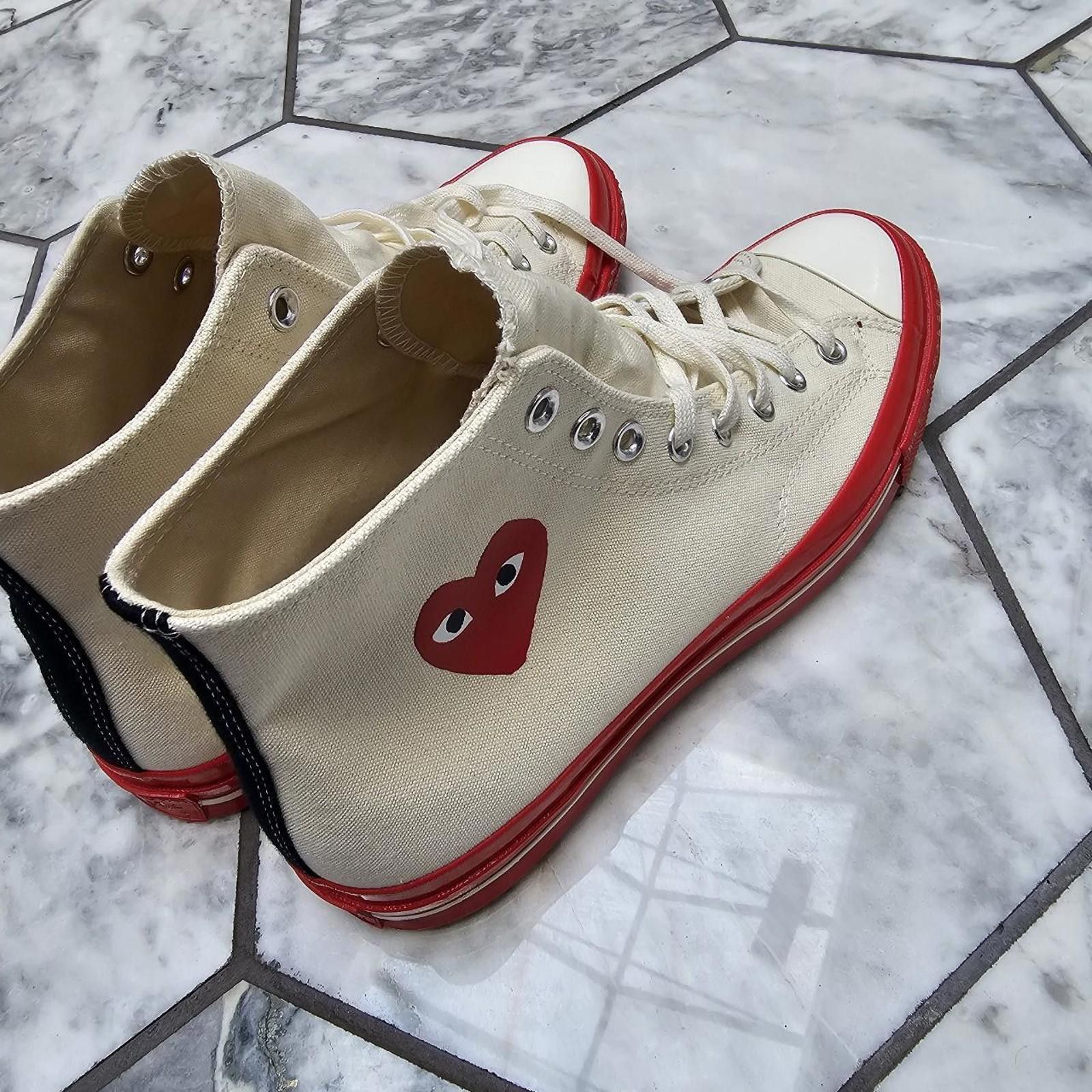 Comme des Garcons PLAY Comme des Garçons Play Men's Cream and Red Converse Trainers Size US 11 / EU 44 - 3 Thumbnail
