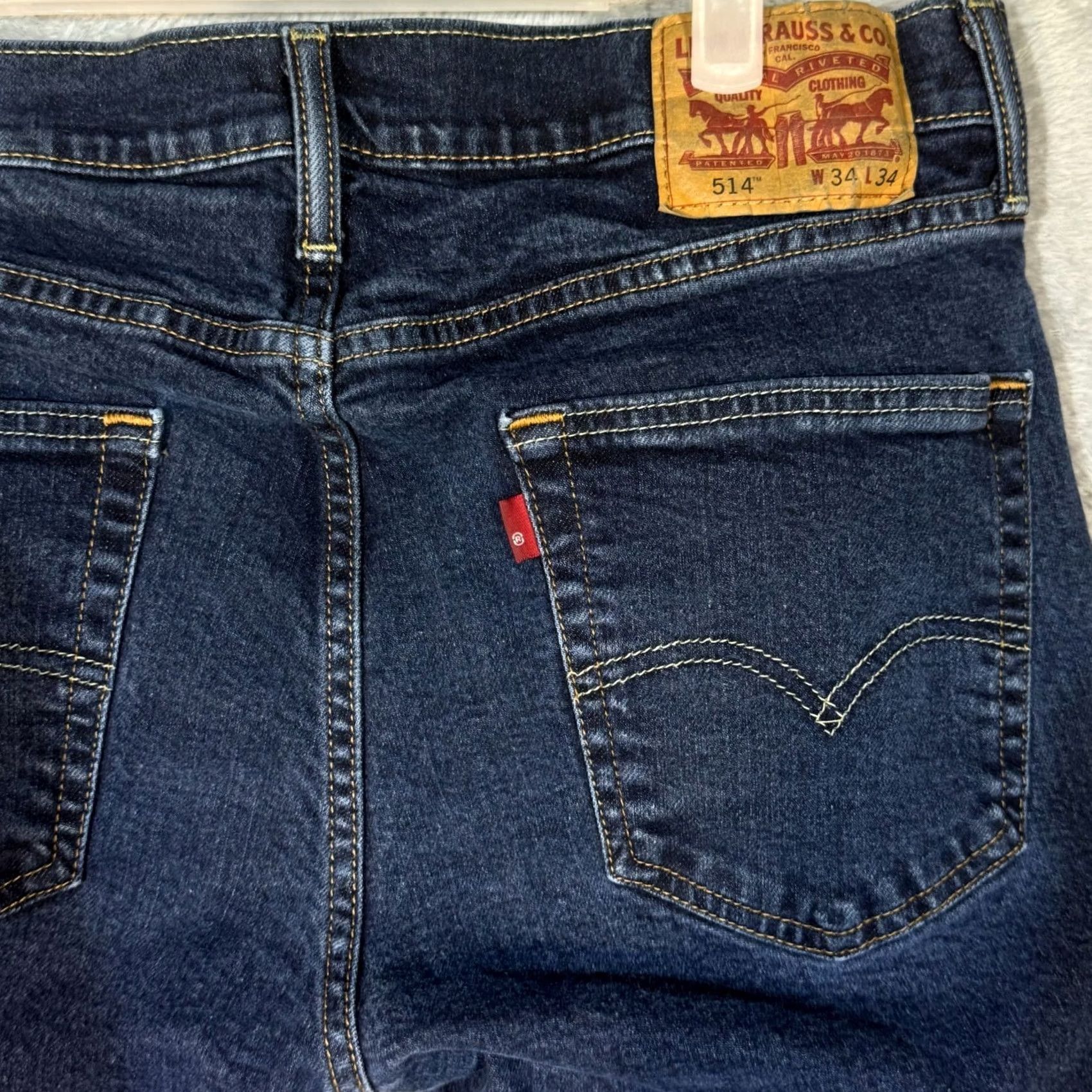 Levi's Levi’s 514 Jeans Men’s 34x34 Blue Denim Straight Mid-Rise 100% Cotton Denim Jeans Regular Fit Mrds? Size US 34 / EU 50 - 7 Thumbnail