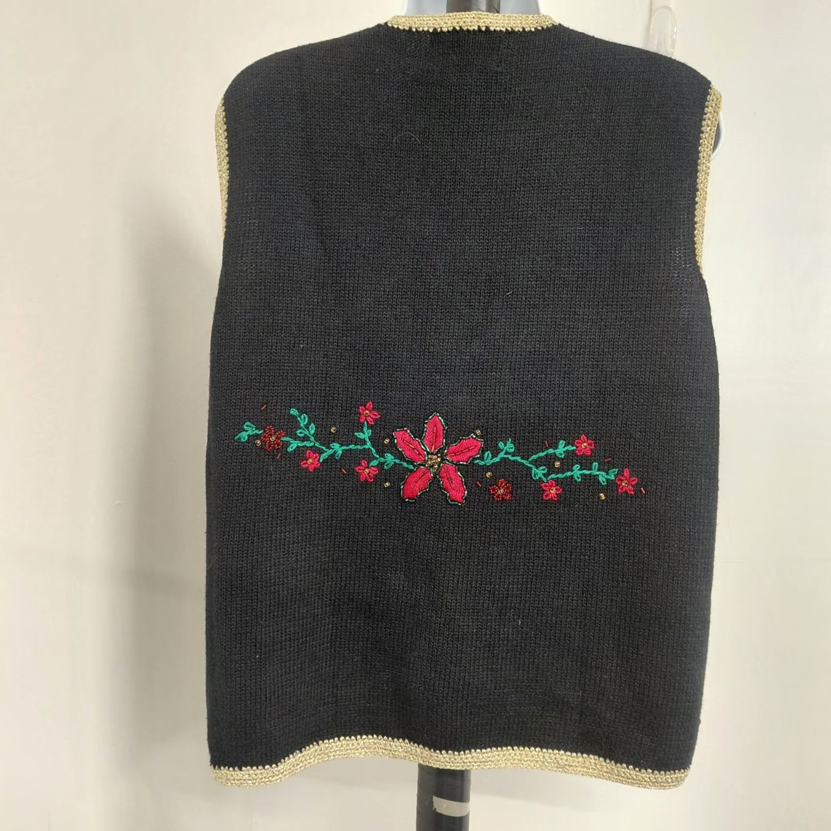 Vintage Vtg Studio Joy Vest Women’s P/XL Embellished Floral Christmas Knit Sleeveless Sweater Vest Size XL / US 12-14 / IT 48-50 - 5 Thumbnail