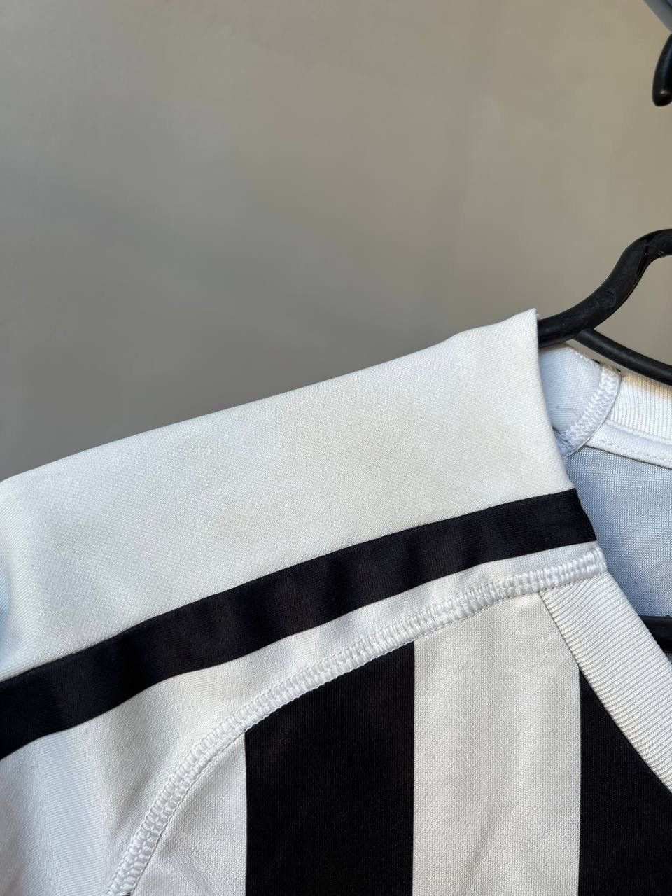 Puma 2018/19 NEWCASTLE UNITED #11 PUMA HOME SOCEER FOOTBALL SHIRT Size US L / EU 52-54 / 3 - 14 Thumbnail
