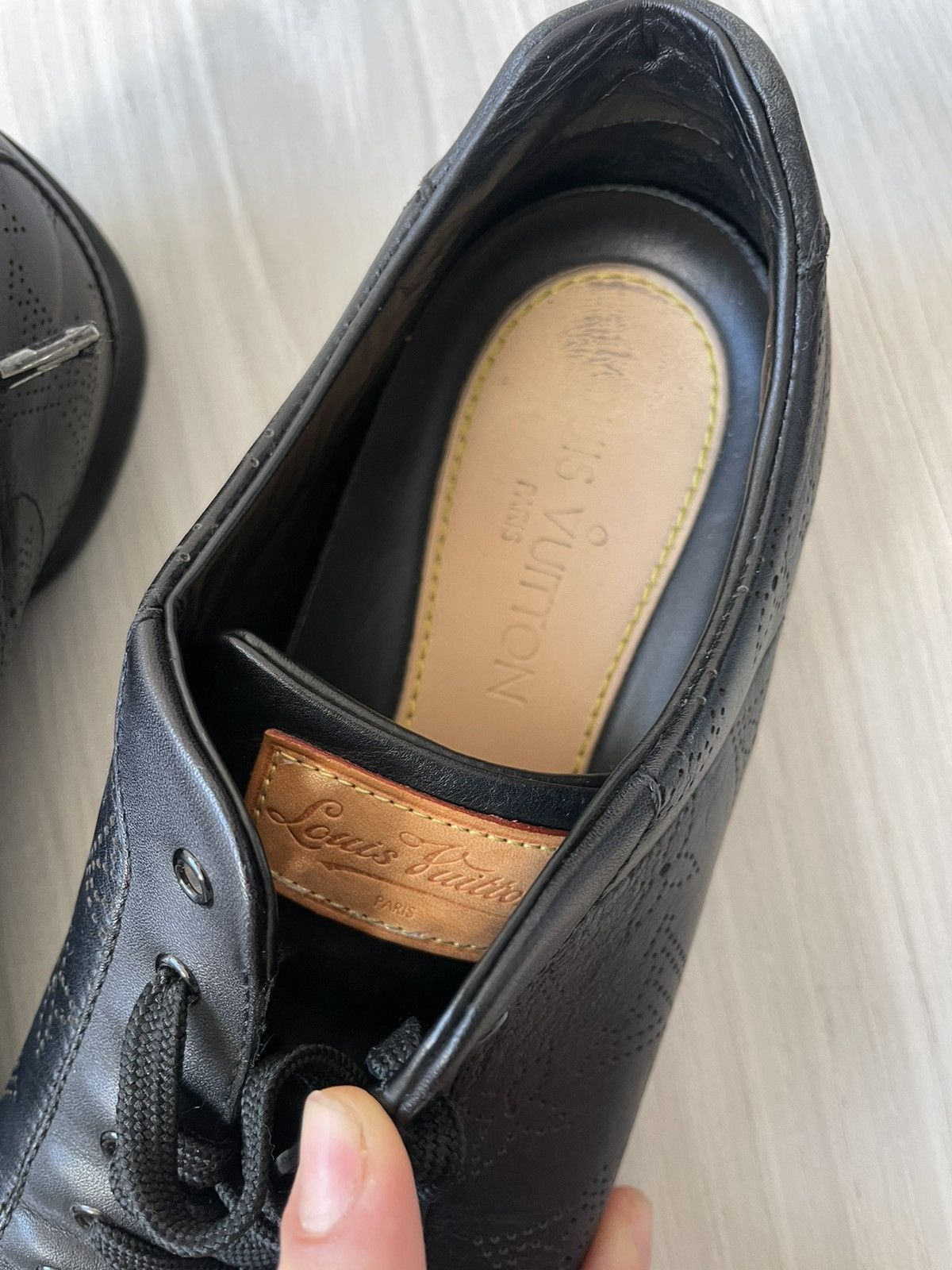 Louis Vuitton Louis Vuitton low top sneakers Size US 8.5 / IT 38.5 - 11 Thumbnail