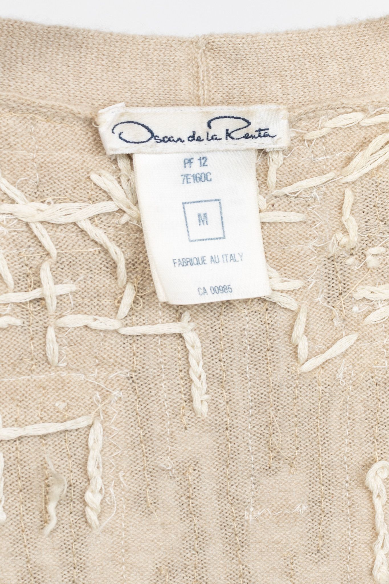 Oscar De La Renta Oscar de la Renta PF12 Cashmere Sequin Embroidered Cardigan Size M / US 6-8 / IT 42-44 - 4 Thumbnail