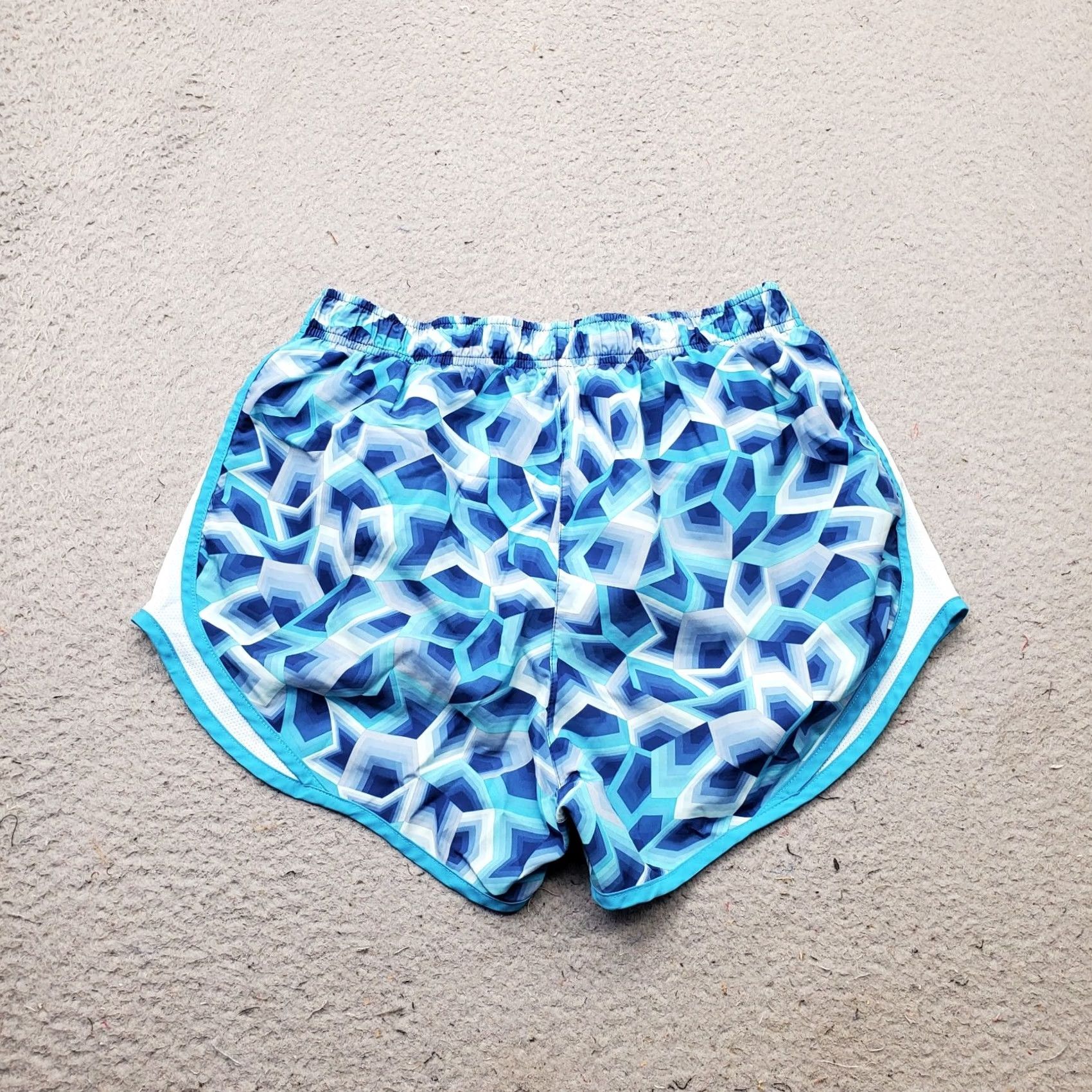 Nike Nike Athletic Shorts Womens M Multi Geo Print Dri Fit Elastic Waist Drawstring Size 32" / US 10 / IT 46 - 2 Thumbnail