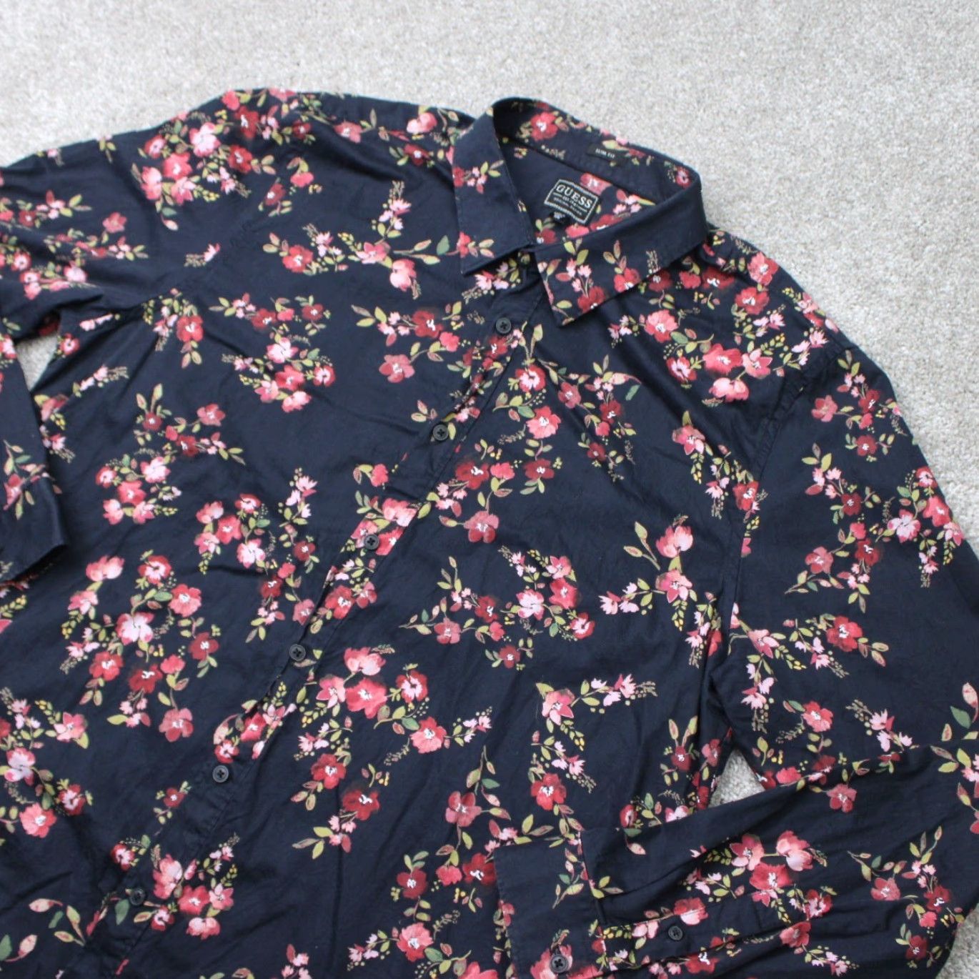 Guess GUESS Shirt Men 2XL Floral Black Red Long Sleeve Button-Up Modern Classic Storm Brand: GUESS Size US XXL / EU 58 / 5 - 3 Thumbnail