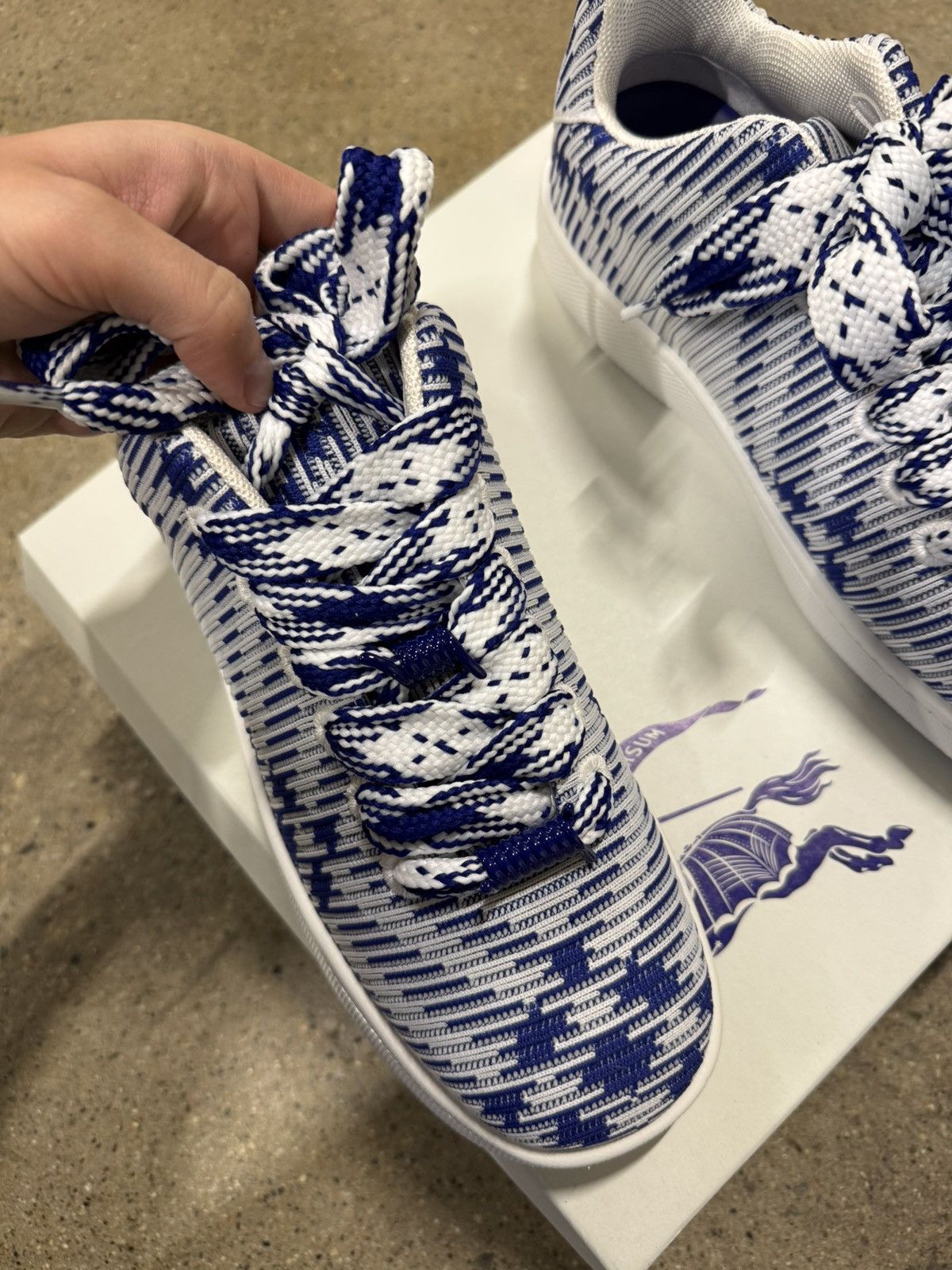 Burberry Burberry Check Knit Box Sneaker 950$ NEW Size US 9 / EU 42 - 6 Thumbnail