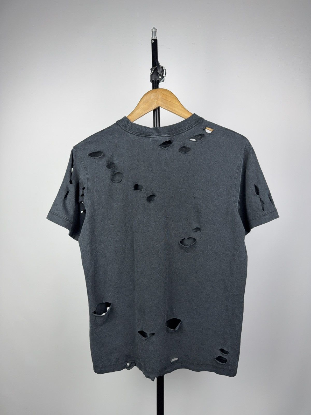 Nike 00s Nike Black Distressed Tee Central Swoosh Y2K Grunge Size US XS / EU 42 / 0 - 8 Thumbnail