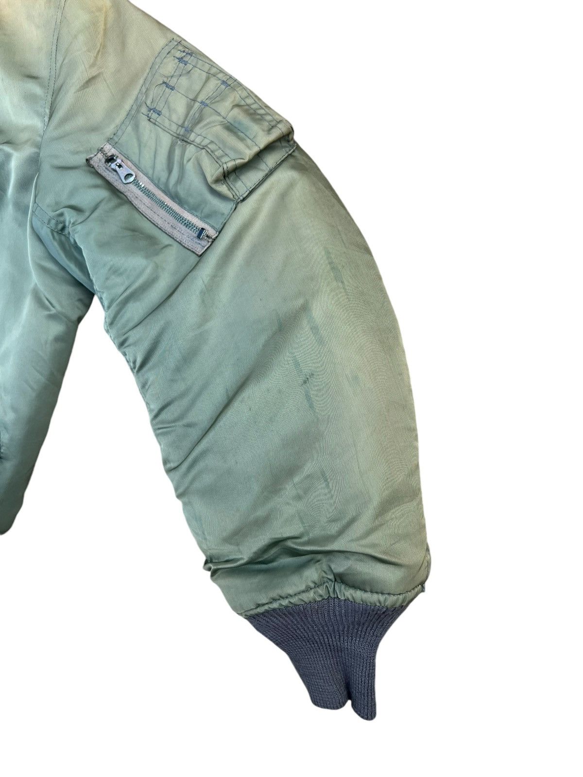 Avirex Vintage Avirex Sun Faded Olive Green MA-1 USAF Flight Jacket Size US S / EU 44-46 / 1 - 12 Thumbnail
