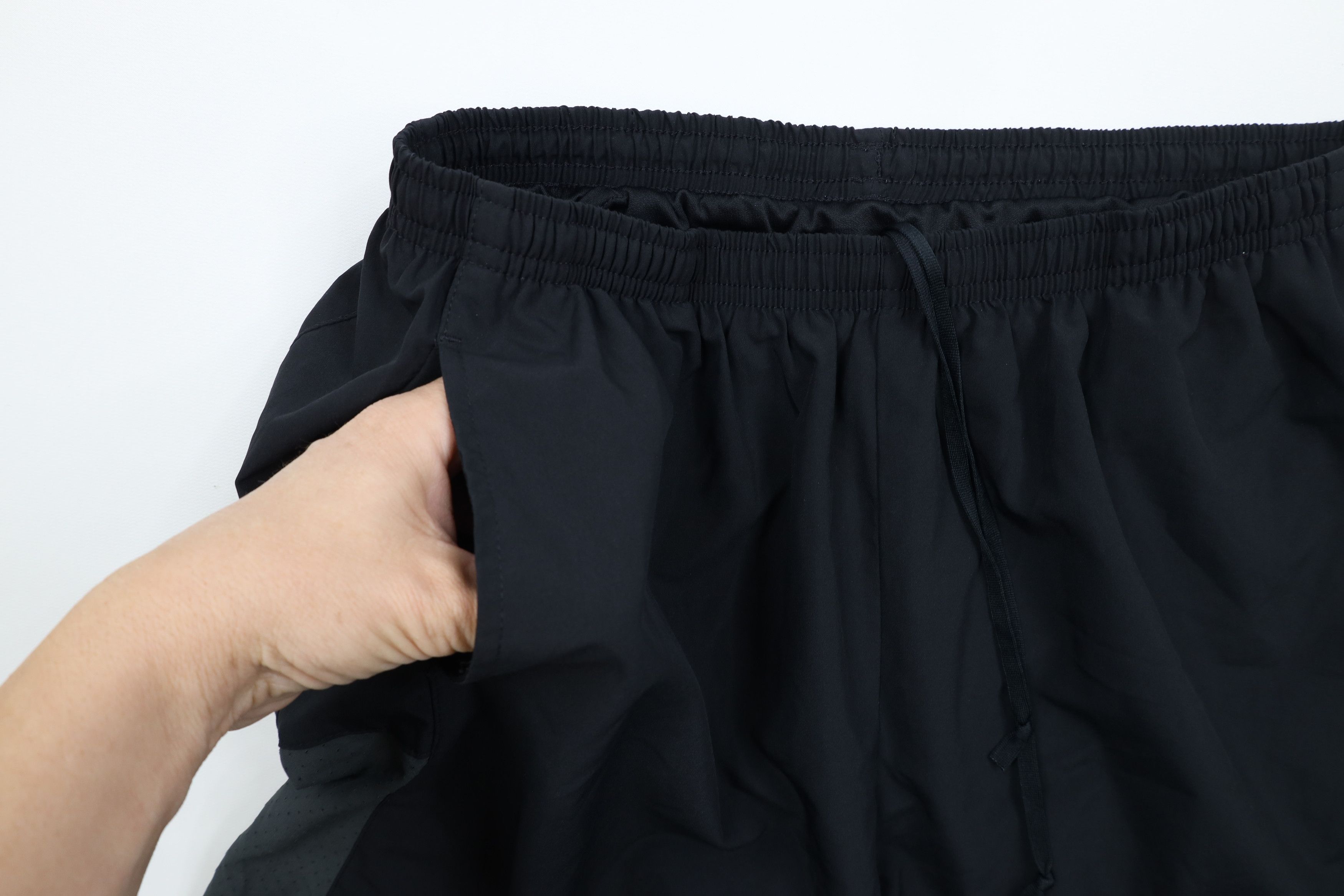 Nike × Vintage Vintage Nike Scott Reflective Swoosh Lined Above Knee Shorts Size US 34 / EU 50 - 6 Thumbnail