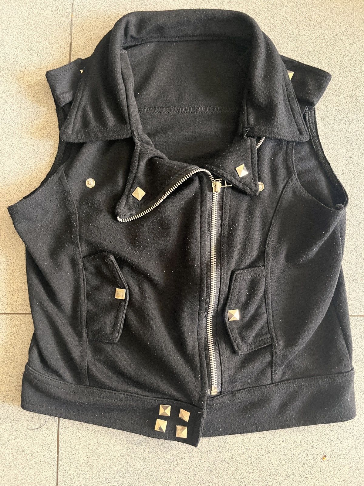 Vintage Black studded vest Size S / US 4 / IT 40 - 1 Thumbnail