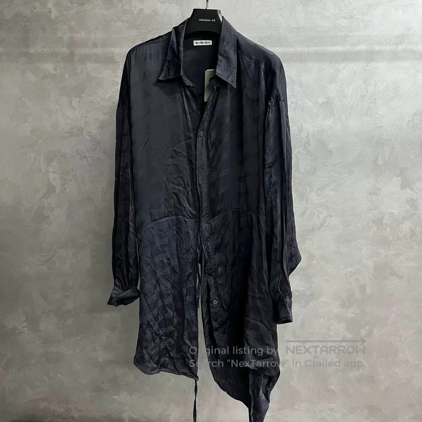 Balenciaga Balenciaga Black Logo Shirt Dress. Size US 38 / EU 54 - 1 Thumbnail
