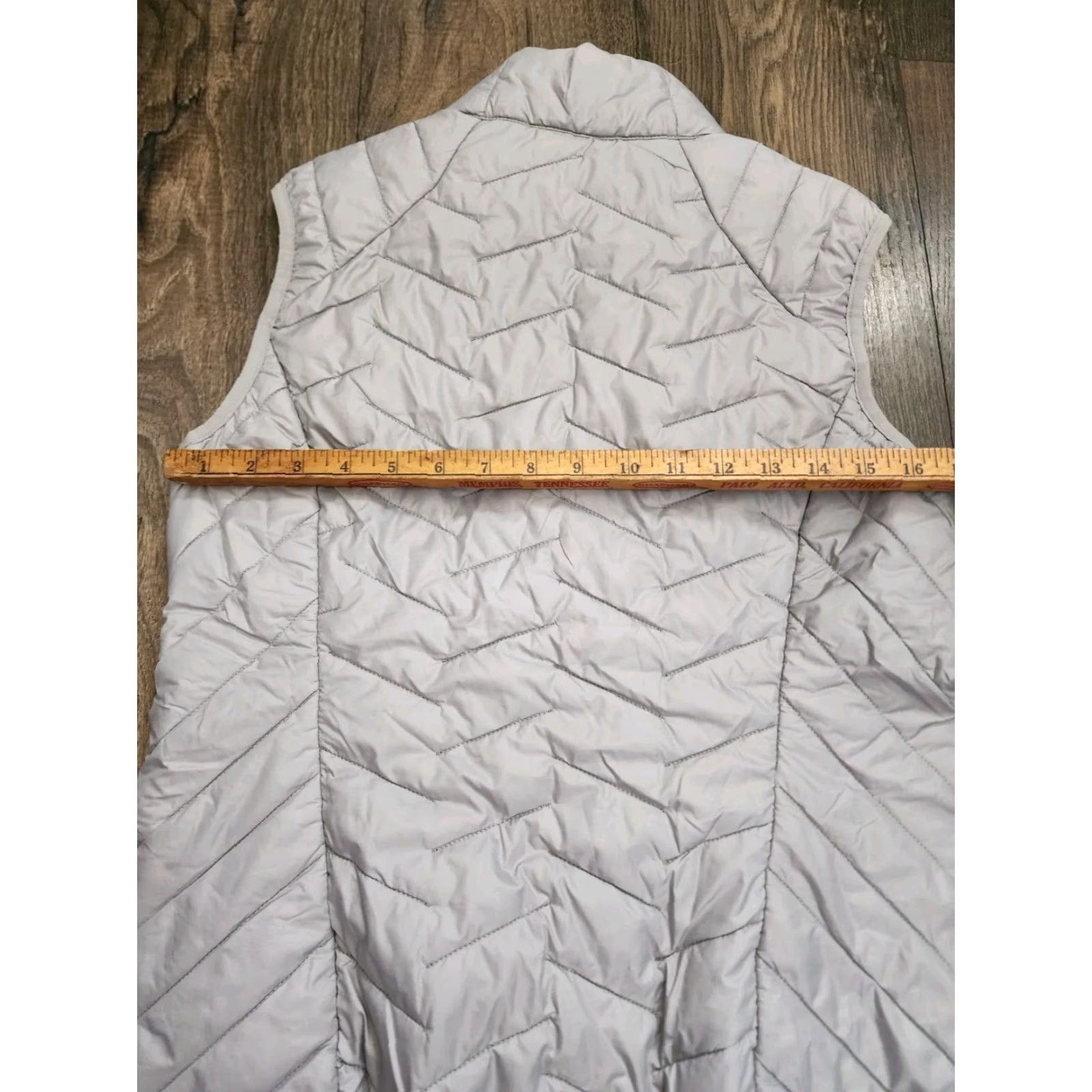 Jack Wolfskin Womens Jack Wolfskin Vest - Packable Puffer Zip Gray Stormlock - S - Sleeveless - Quilted - Lightweight - Regular - Gray - Women - Vest Size S / US 4 / IT 40 - 4 Thumbnail