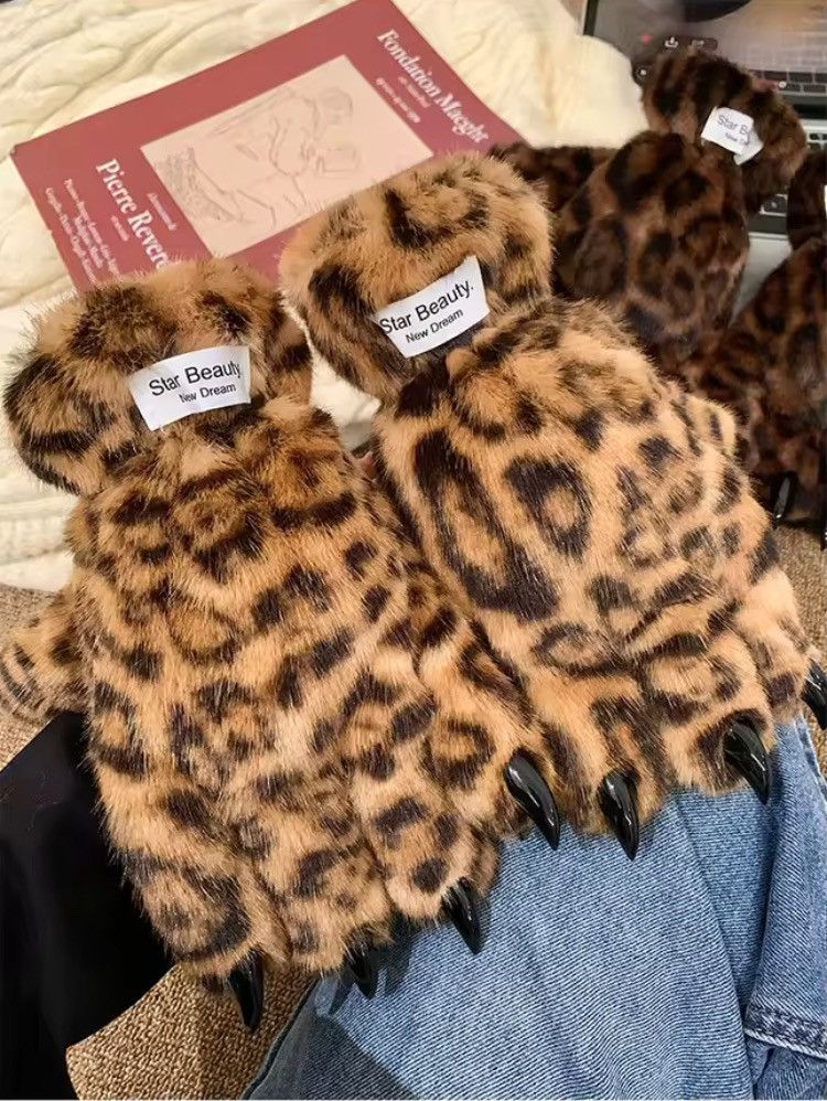 Other Plush Leopard Paw Claw Winter Gloves Women’s Size ONE SIZE - 6 Thumbnail
