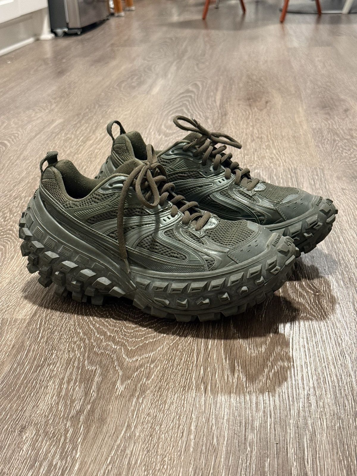 Balenciaga Balenciaga Bouncer / Defender Size US 8 / EU 41 - 1 Thumbnail
