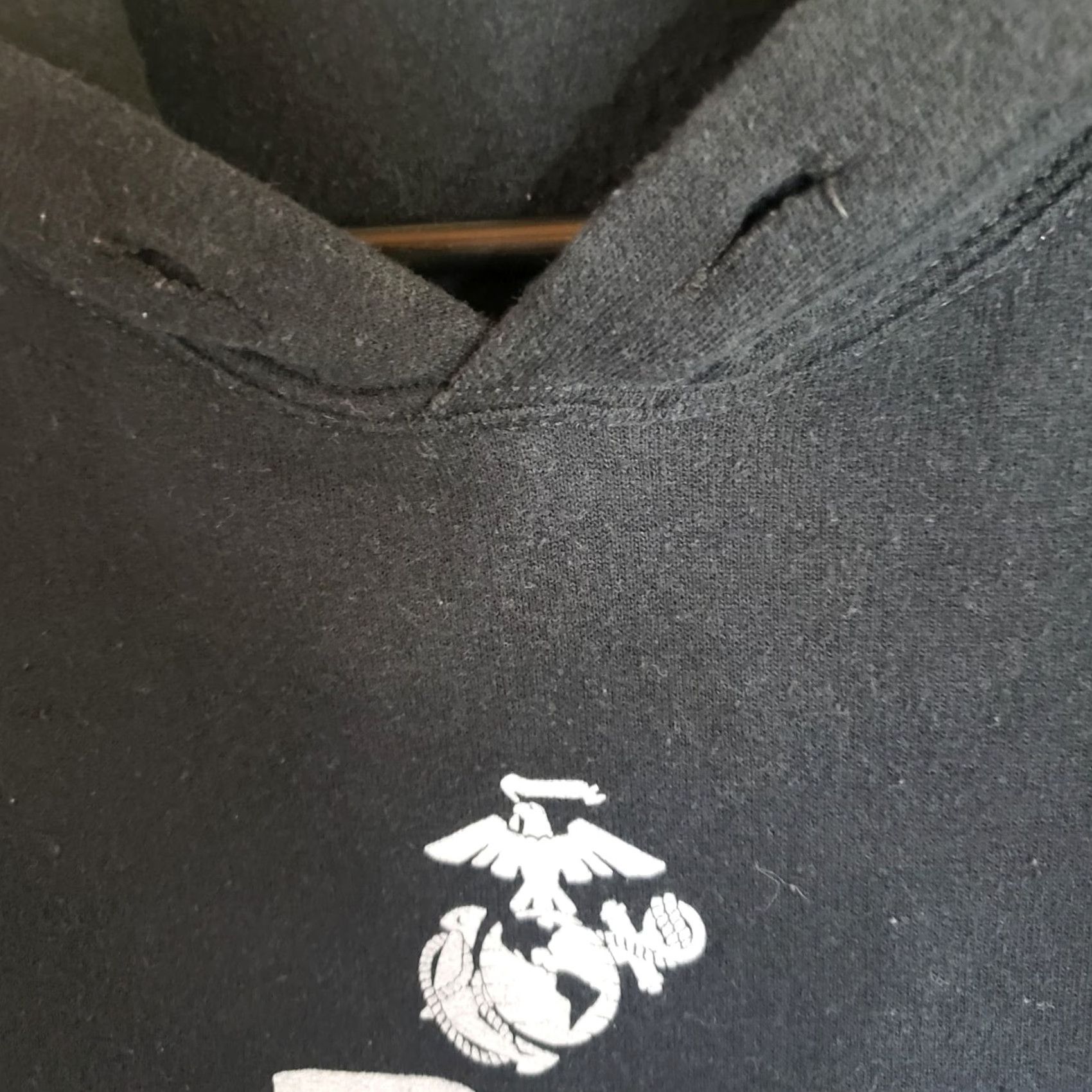 Gildan VINTAGE US Marines Hoodie Mens M Black Jersey Sweatshirt Pullover White Graphic Gildan Size US M / EU 48-50 / 2 - 6 Thumbnail
