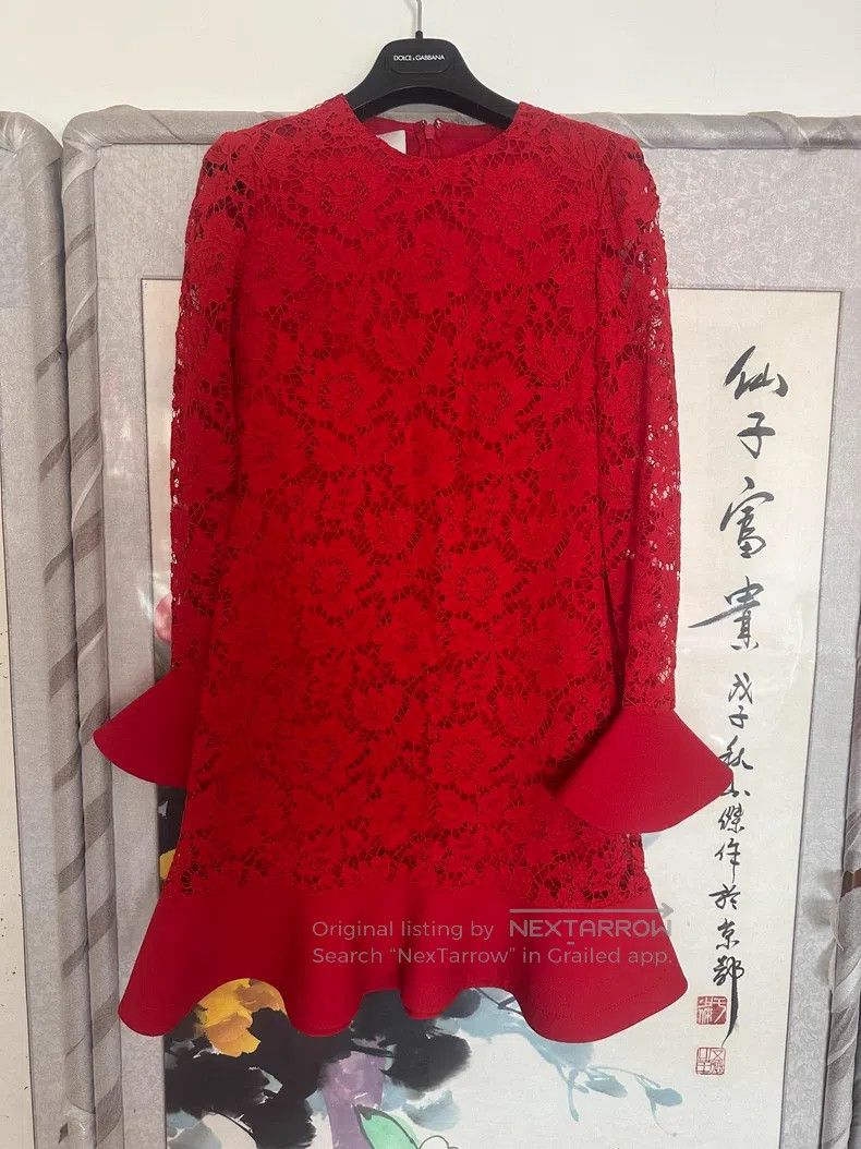 Valentino Valentino Lace dress Size S / US 4 / IT 40 - 1 Thumbnail
