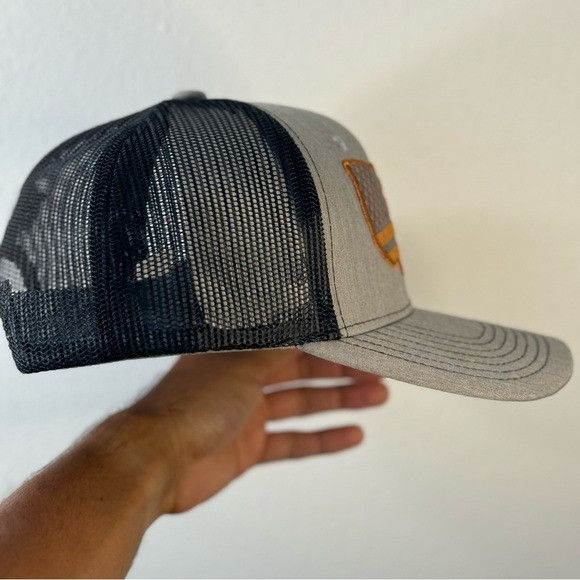 Designer NEW USA FAUX LEATHER PATCH HEATHER GRAY/BLACK TRUCKER MESH C Size ONE SIZE - 4 Thumbnail