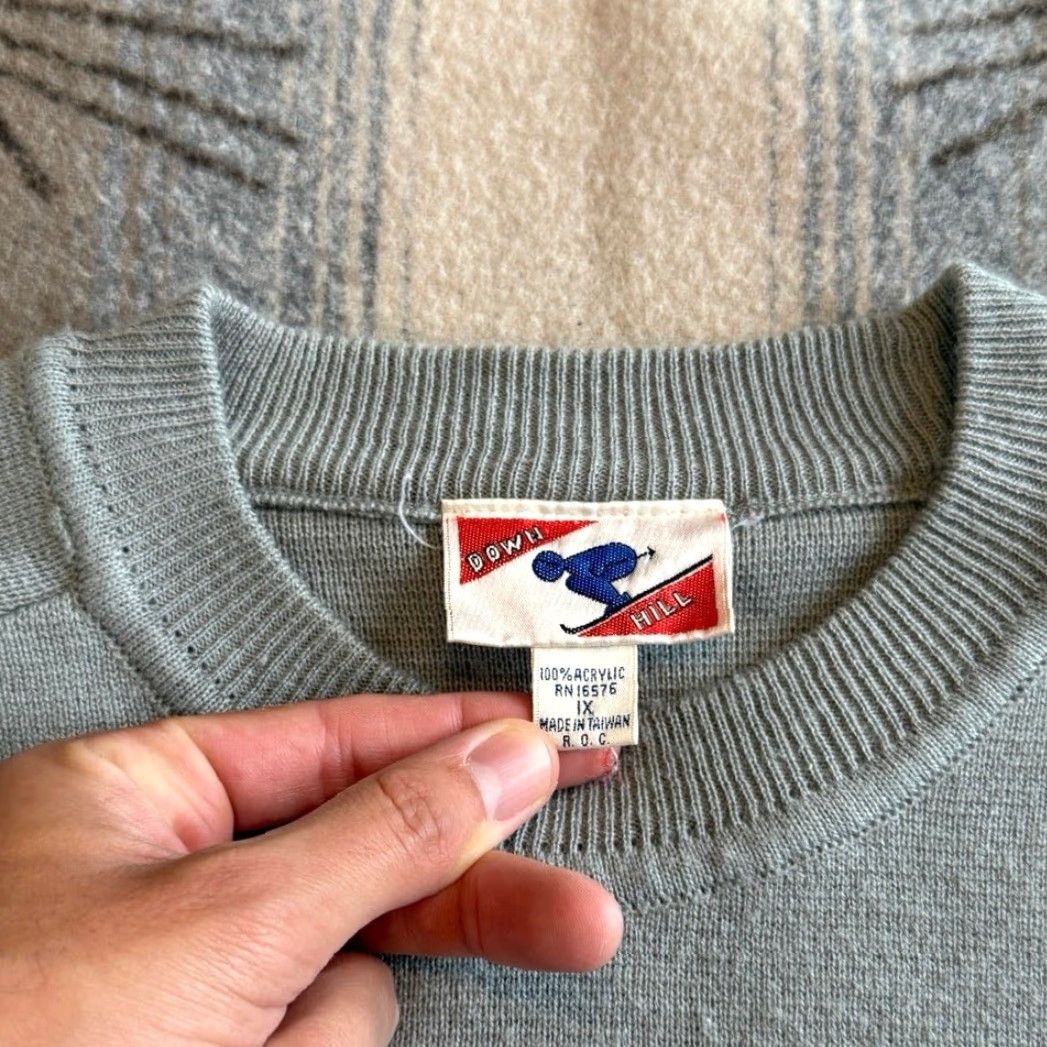 Vintage VINTAGE Down Hill Skiing Pullover Knit Sweater XL Men Gray 80s 90s Ski Pattern Solid Long Sleeve Knit Pullover Winter Size US XL / EU 56 / 4 - 2 Thumbnail