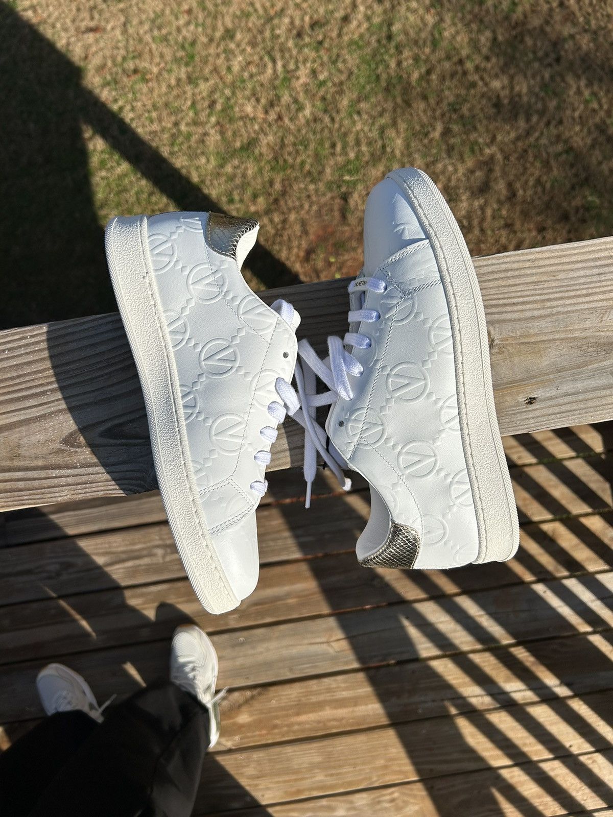 Mario Valentino Valentino White Sneakers with Cream Detail Size US 9 / IT 39 - 8 Thumbnail