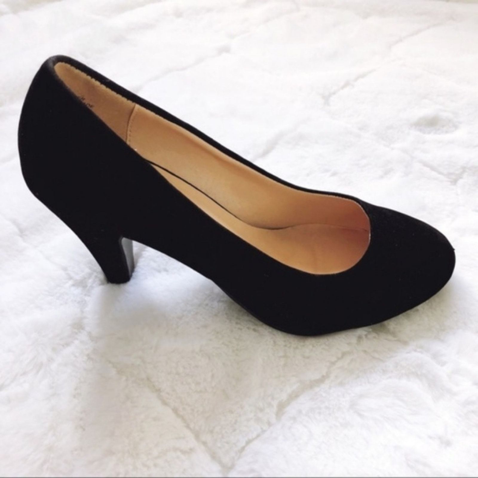 Other Chase + Chloe Black Velvet Heels Size US 6 / IT 36 - 4 Thumbnail