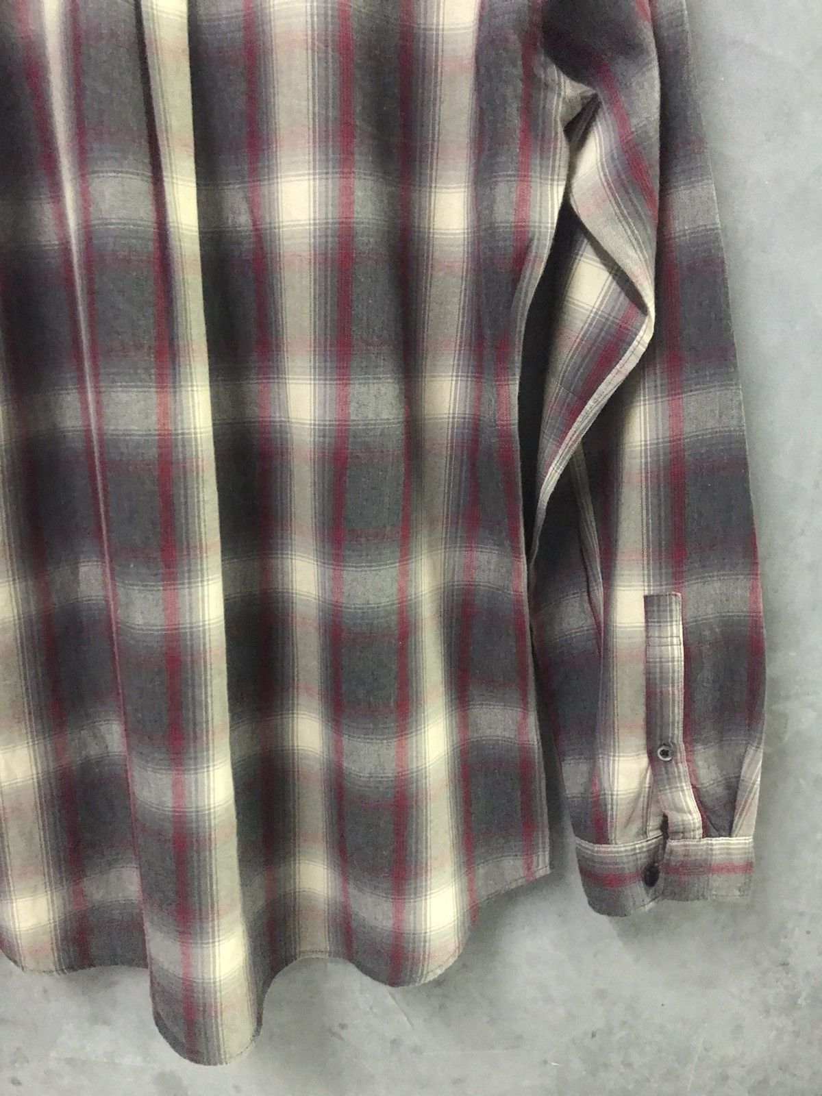 Undercover × Uniqlo Uniqlo x Undercover UU Flannel Shirt Size US M / EU 48-50 / 2 - 16 Thumbnail