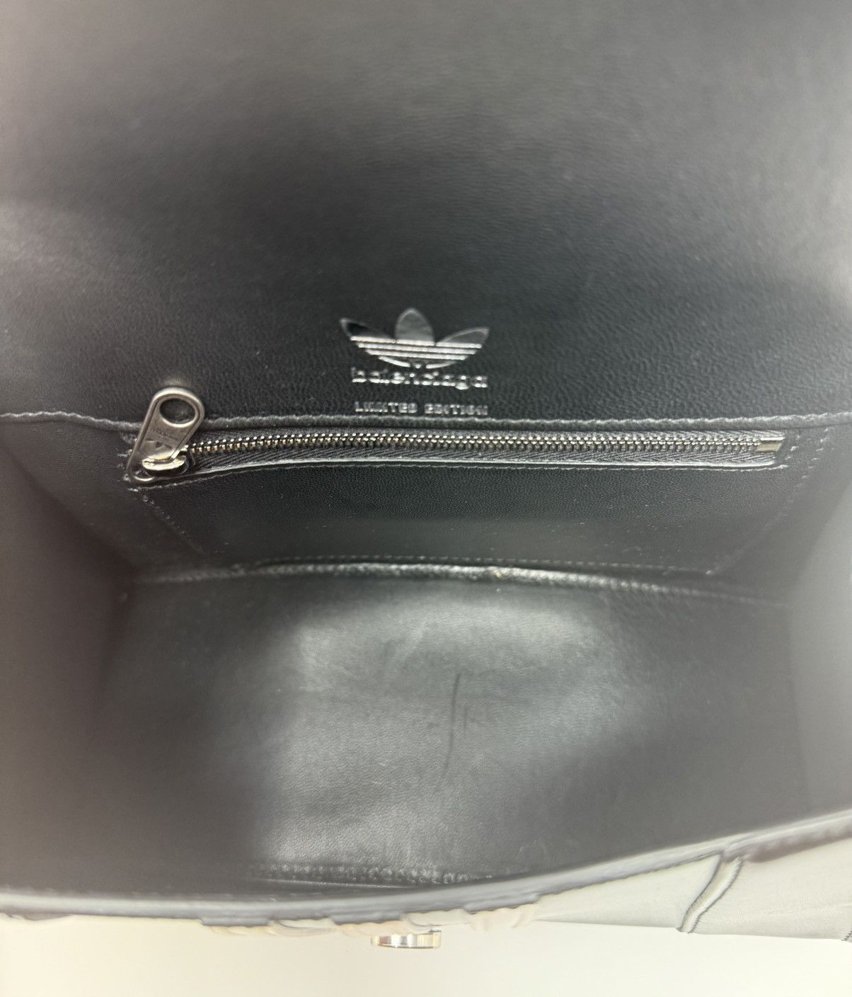 Adidas × Balenciaga Balenciaga Adidas Hourglass Leather Top Hand Bag Size ONE SIZE - 9 Thumbnail