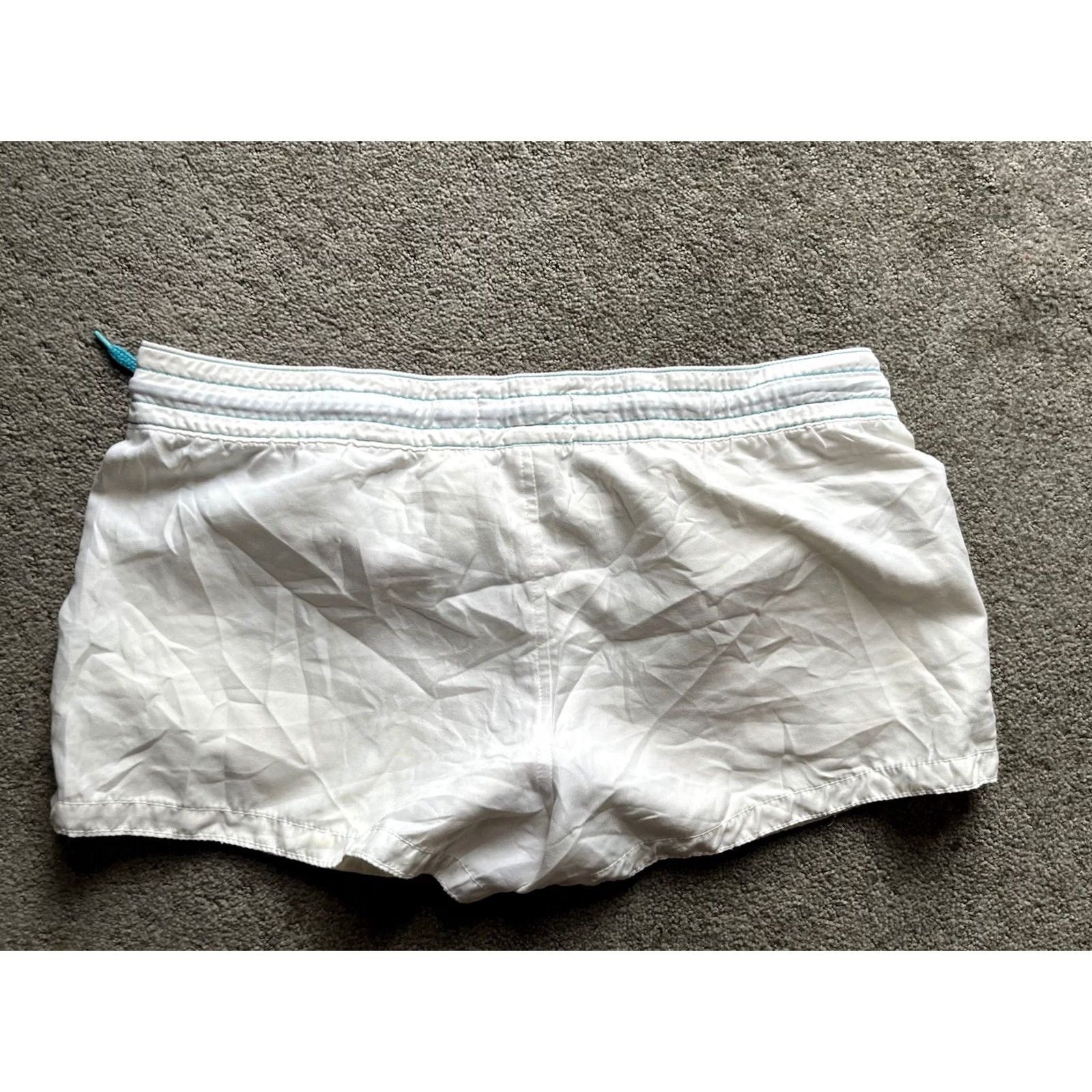 Old Navy Old Navy Shorts Womens Size Medium Stretch Polyester White Shirt Womens Medium White Casual Size 32" / US 10 / IT 46 - 2 Thumbnail
