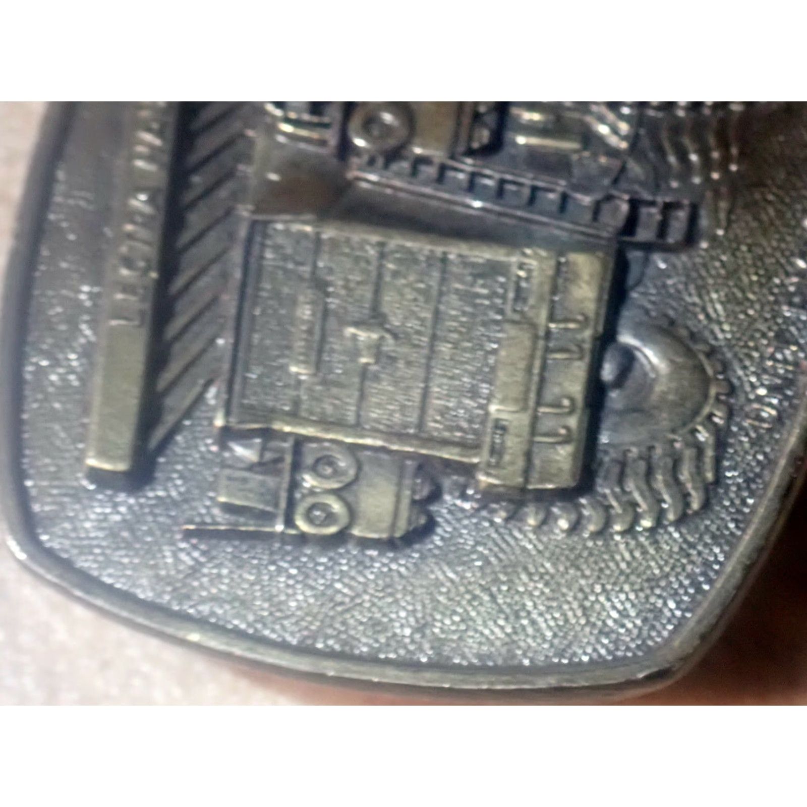 CO VINTAGE The Great American Buckle Company Lectra Haul Giant Mining Earth-moving Rigid Dump Truck Brass Belt Buckle Men 1970s USA Size ONE SIZE - 2 Thumbnail