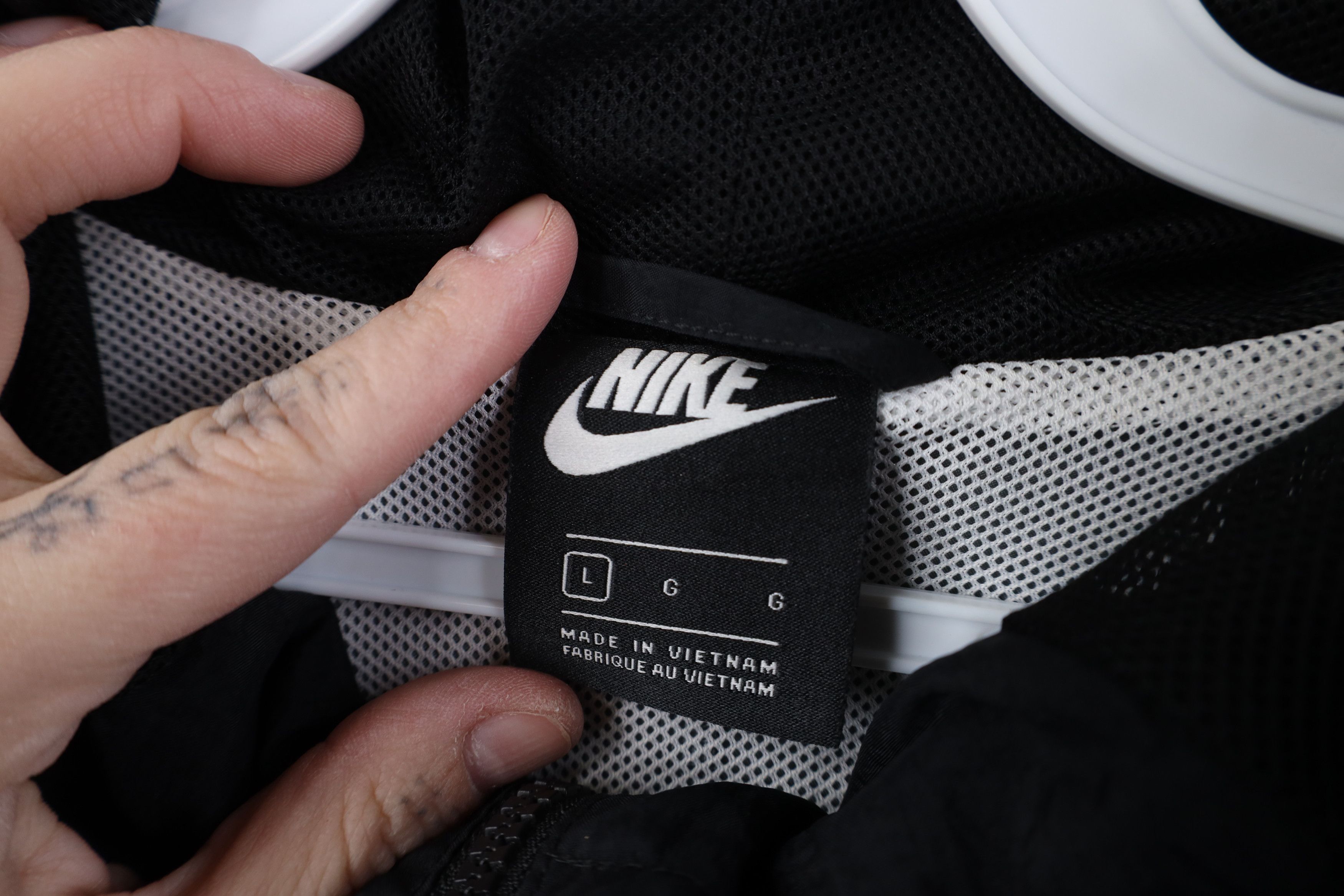 Nike Nike Windrunner Block Full Zip Hooded Windbreaker Jacket Size US L / EU 52-54 / 3 - 9 Thumbnail