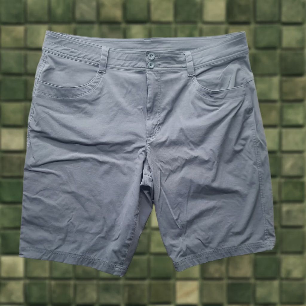 Eddie Bauer Eddie Bauer Travex Shorts Womens 18 Regular Fit Mid Rise Hiking Outdoors Size 34" / US 12 / IT 48 - 1 Thumbnail