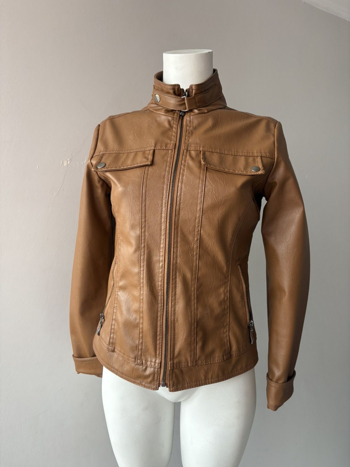 Vintage Vintage leather jacket Size M / US 6-8 / IT 42-44 - 4 Thumbnail