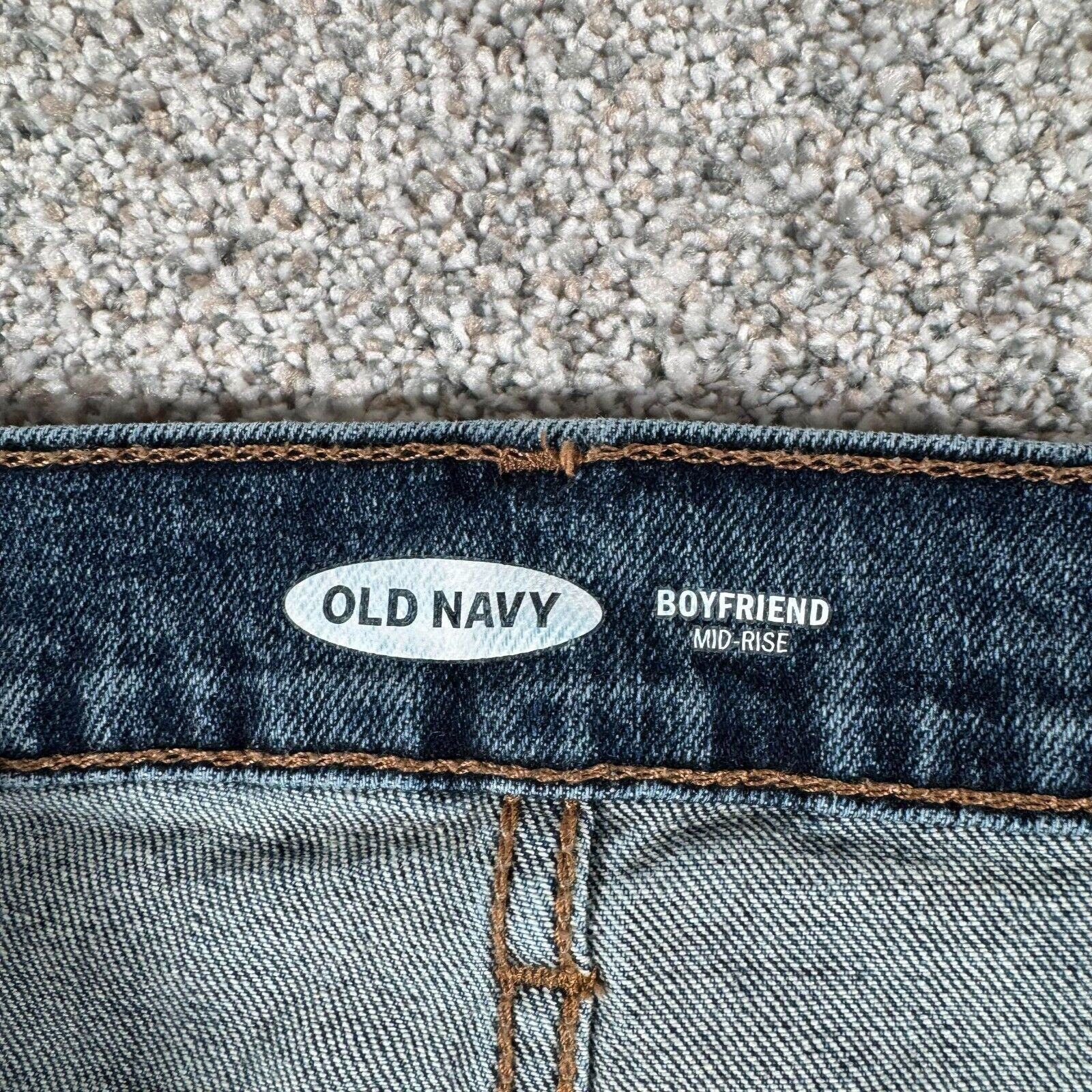 Old Navy Old Navy Boyfriend Jeans Women Size 12 Mid Rise Grunge Y2K Size 34" / US 12 / IT 48 - 9 Thumbnail