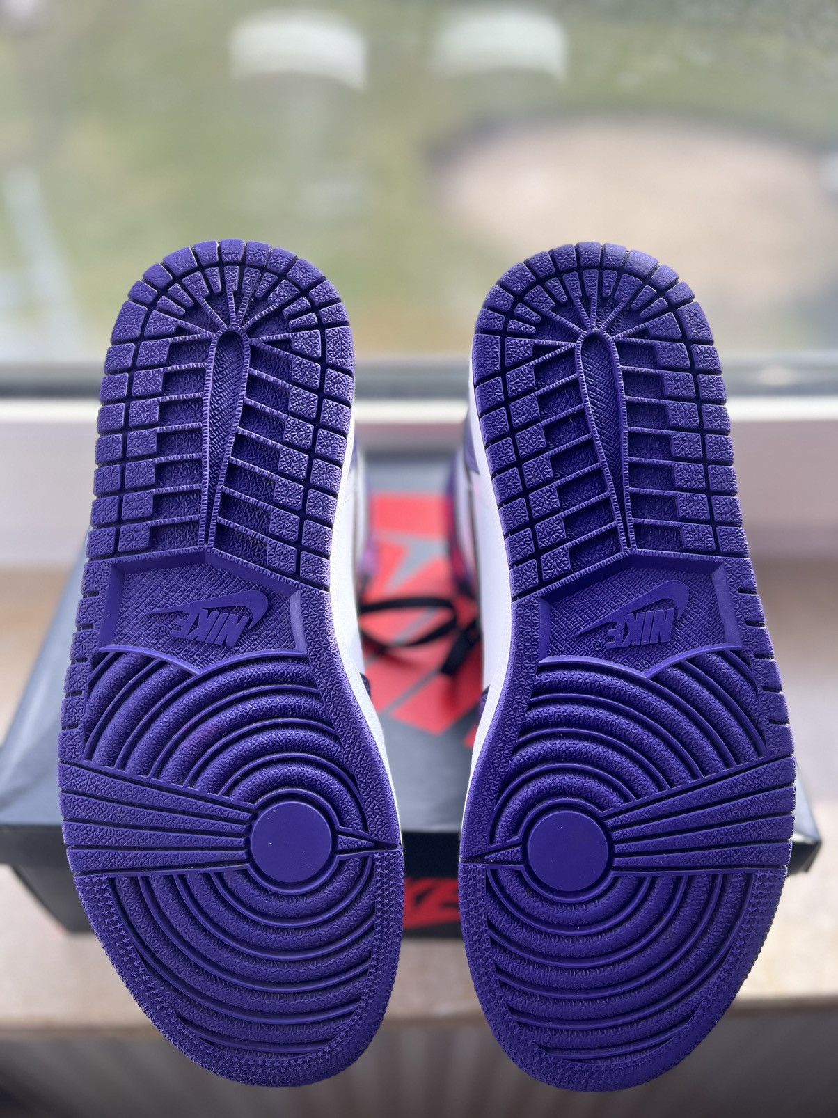 Jordan Brand Air Jordan 1 Retro High OG “Court Purple 2.0” Size US 8.5 / EU 41-42 - 5 Thumbnail