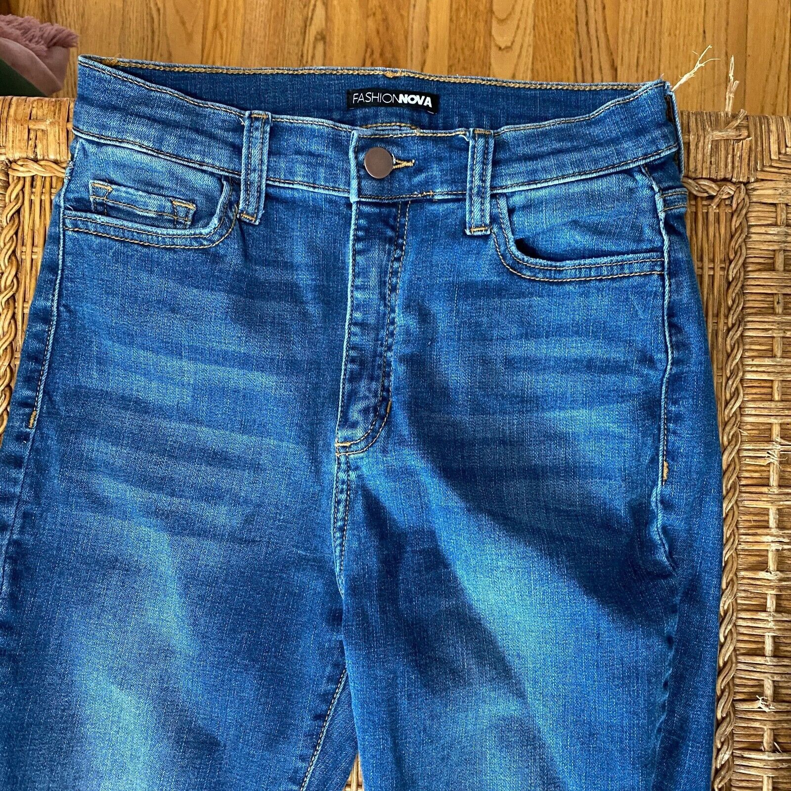 Other Fashion Nova Smiley Distressed Jean Medium Wash Raw Hem Size 27" / US 4 / IT 40 - 4 Thumbnail