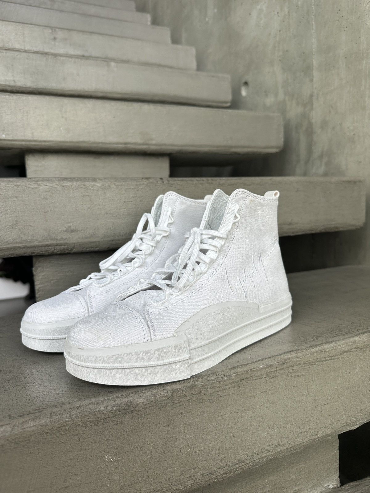 Adidas × Y-3 × Yohji Yamamoto Yuben Mid Core white (9) Size US 9.5 / IT 39.5 - 1 Thumbnail
