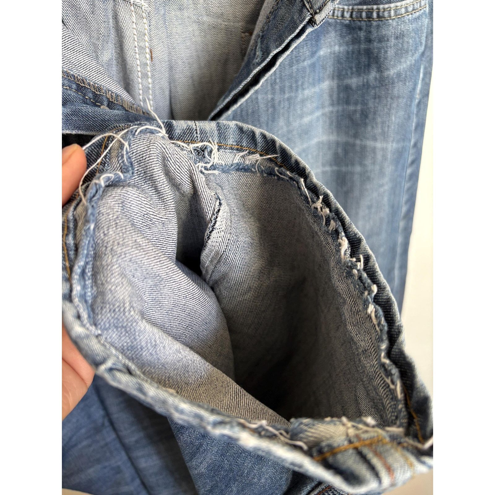 Levi's Levi’s 501 USA 1996 Light Wash Jeans W38 L34 Button Fly Rare Size US 38 / EU 54 - 10 Thumbnail