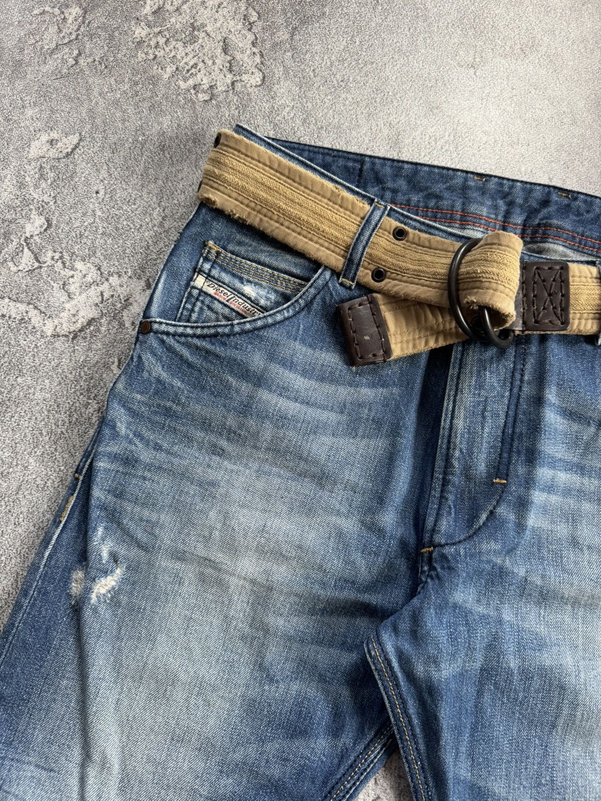 Abercrombie & Fitch Abercrombie & Fitch distressed style belt military LGB Y2K Size ONE SIZE - 2 Thumbnail