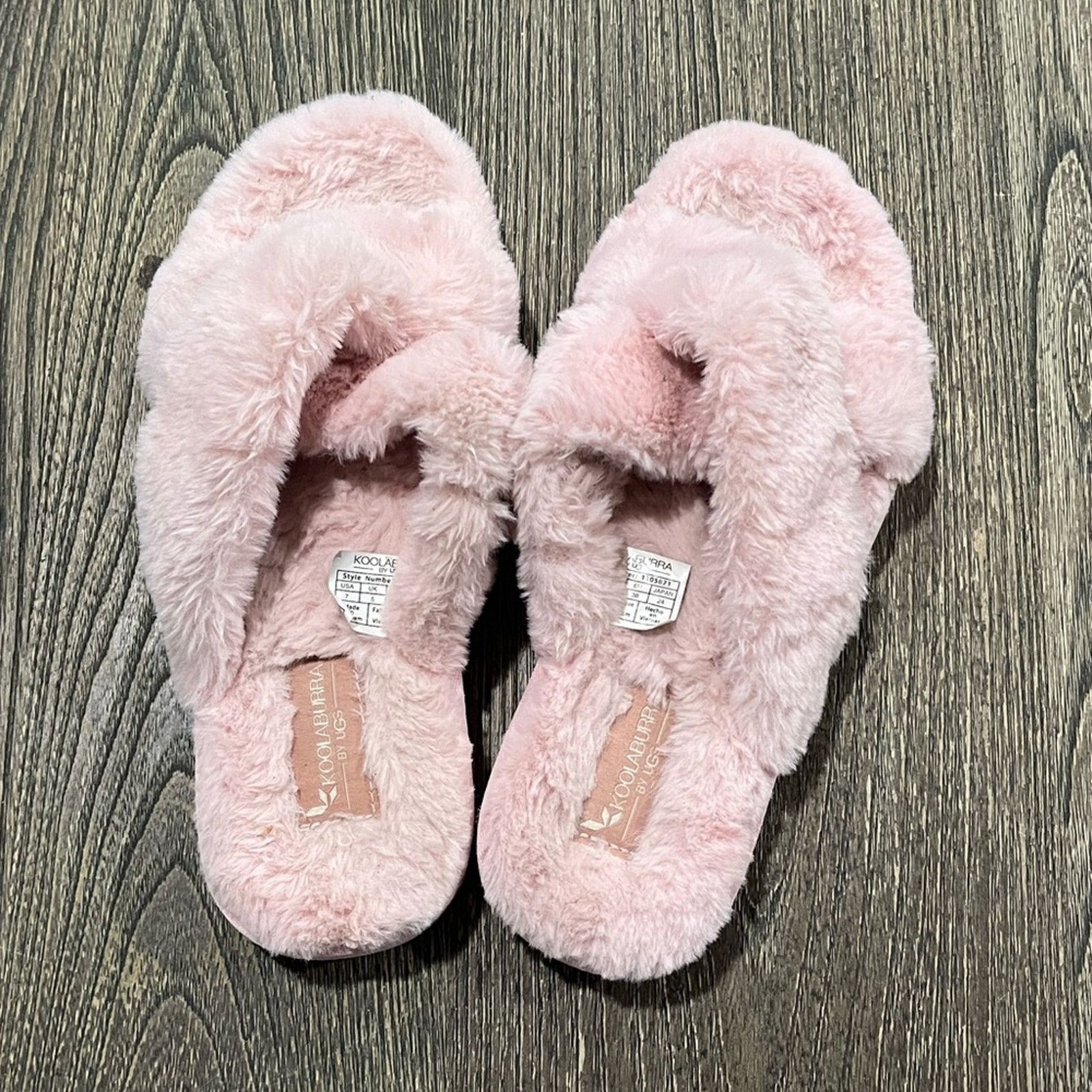 Koolaburra Koolaburra by Uggs Slippers House Slide Sandals Size US 7 / IT 37 - 1 Thumbnail