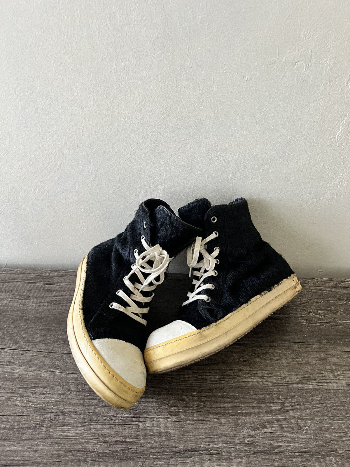Rick Owens RICK OWENS PONY HAIR RAMONES HIGHTOP– BLACK/MILK Size US 7 / EU 40 - 8 Thumbnail