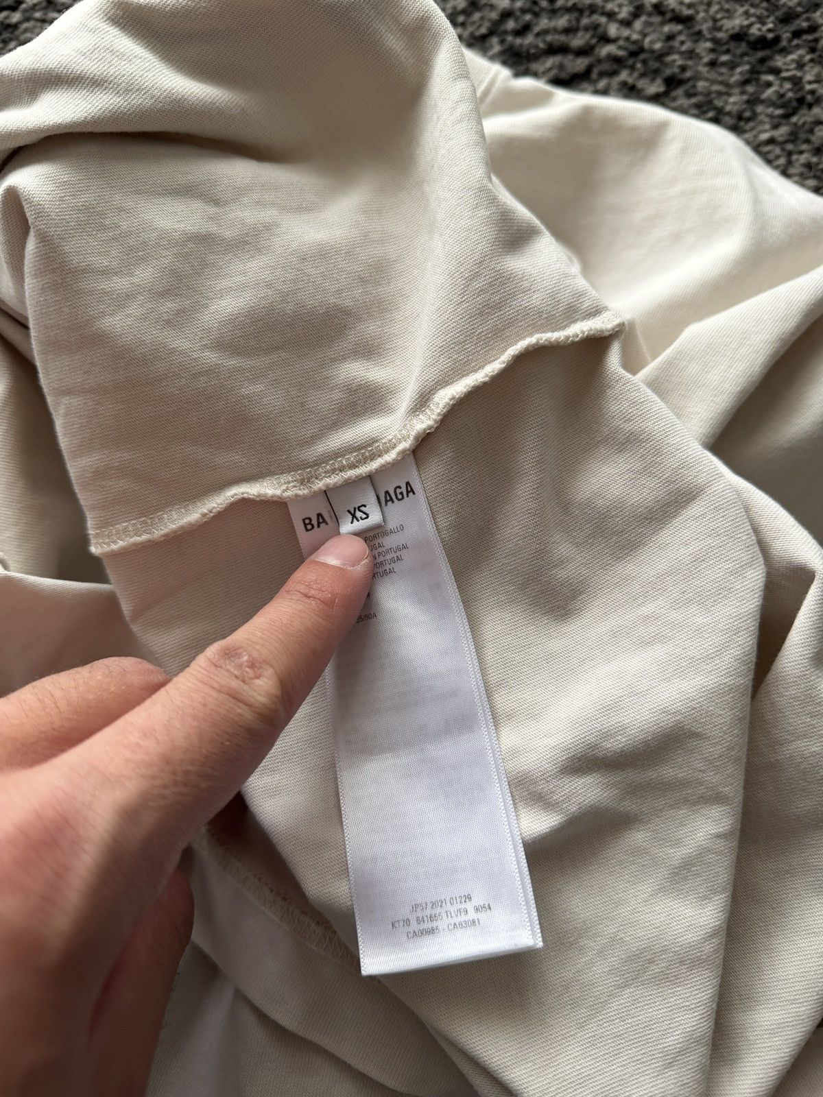 Balenciaga Balenciaga Unity Logo Tshirt Size US XS / EU 42 / 0 - 5 Thumbnail