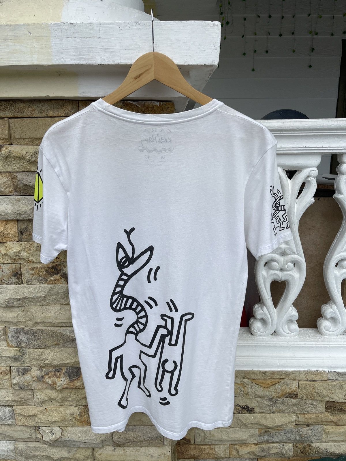 Keith Haring LastDrop🔥Keith Haring x Zara tee Art Streetwear Hype Y2k Tee Size US M / EU 48-50 / 2 - 3 Thumbnail