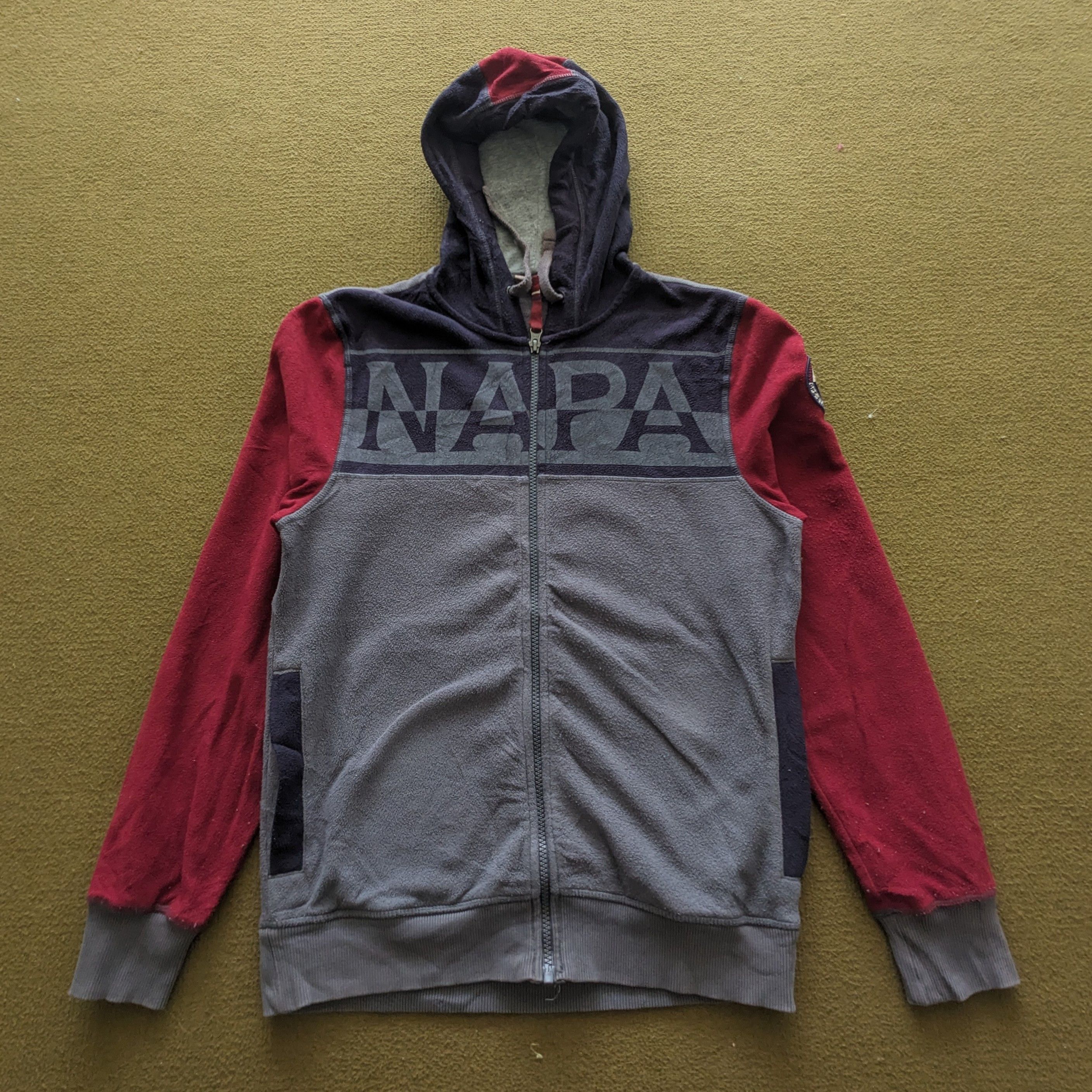 Vintage Vintage NAPAPIJRI Outdoor Style Hoodies Size US S / EU 44-46 / 1 - 1 Thumbnail