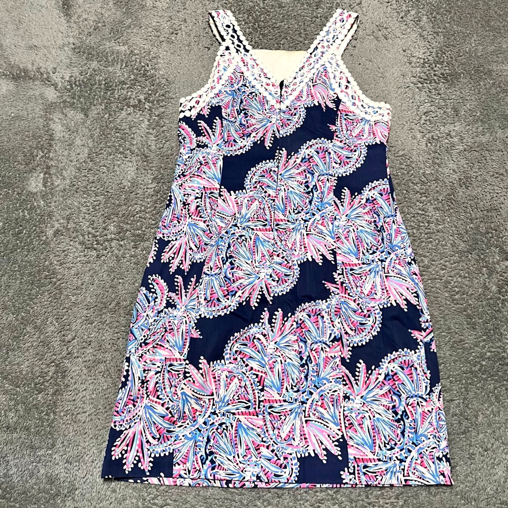 Lilly Pulitzer Lilly Pulitzer Dress Womens 6 Makayla Shift Lace Floral Short Blue Dress Mens? Size M / US 6-8 / IT 42-44 - 3 Thumbnail