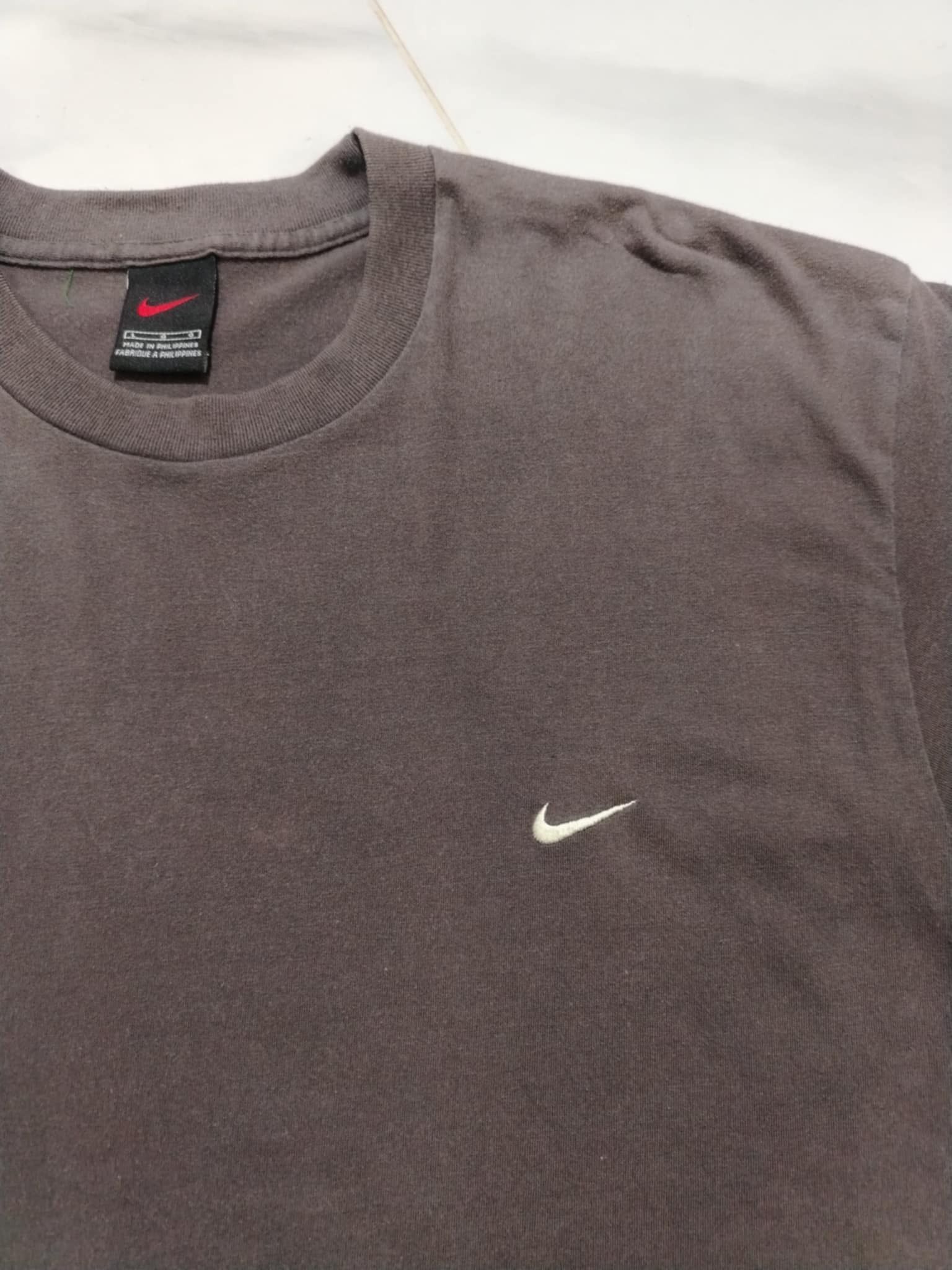 Nike Vintage Nike Mini Swoosh T-Shirt Choco Brown Size US L / EU 52-54 / 3 - 1 Thumbnail